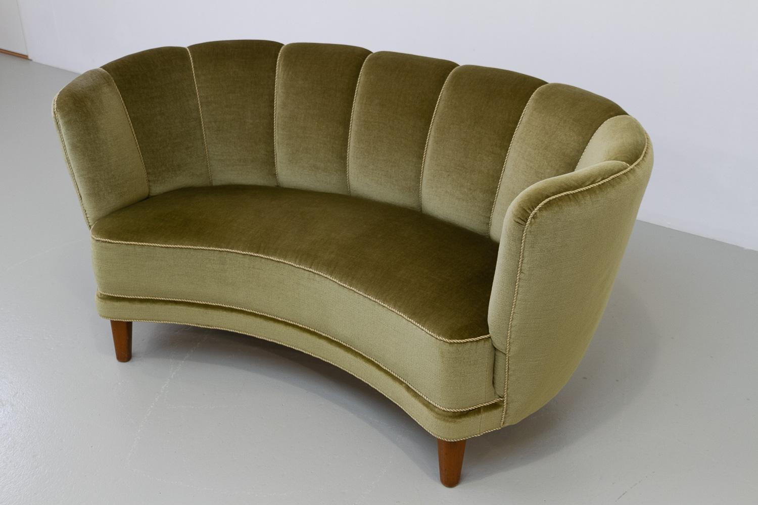 Danish Art Deco Banana Sofa in Green Velvet, 1940s. 14