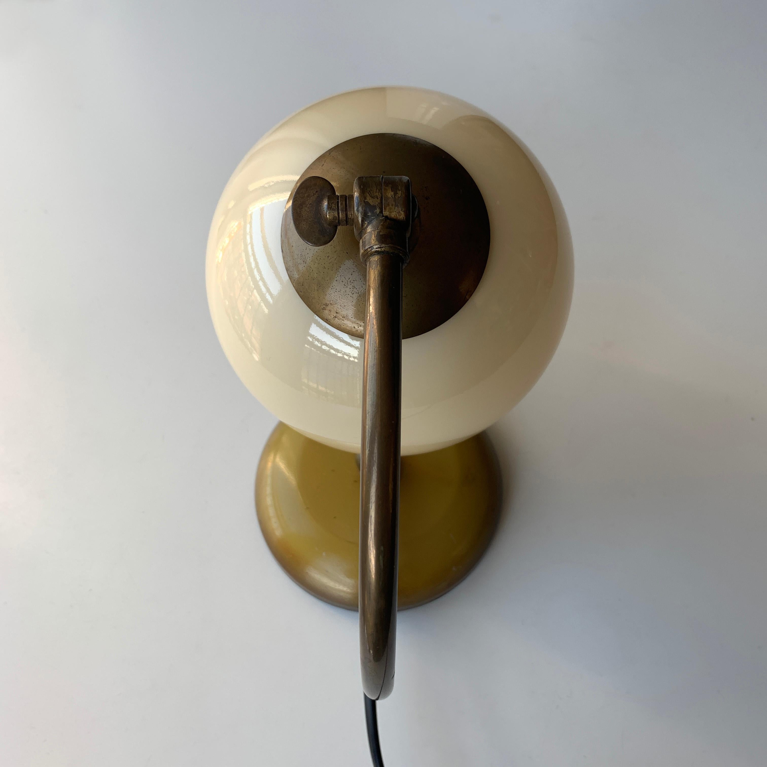 Danish Art Deco Bedside Table Lamp Fog & Mørup For Sale 4
