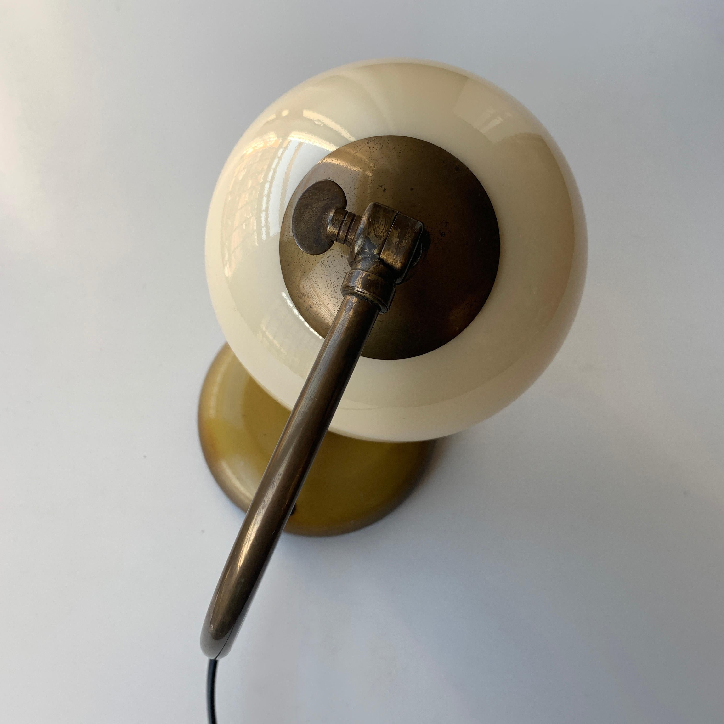 Danish Art Deco Bedside Table Lamp Fog & Mørup For Sale 2