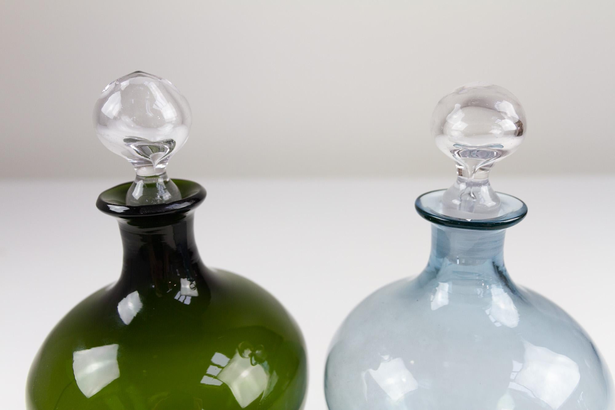 Danish Art Deco Blue and Green Glass Decanters, 1930s, Set of 2 For Sale 1
