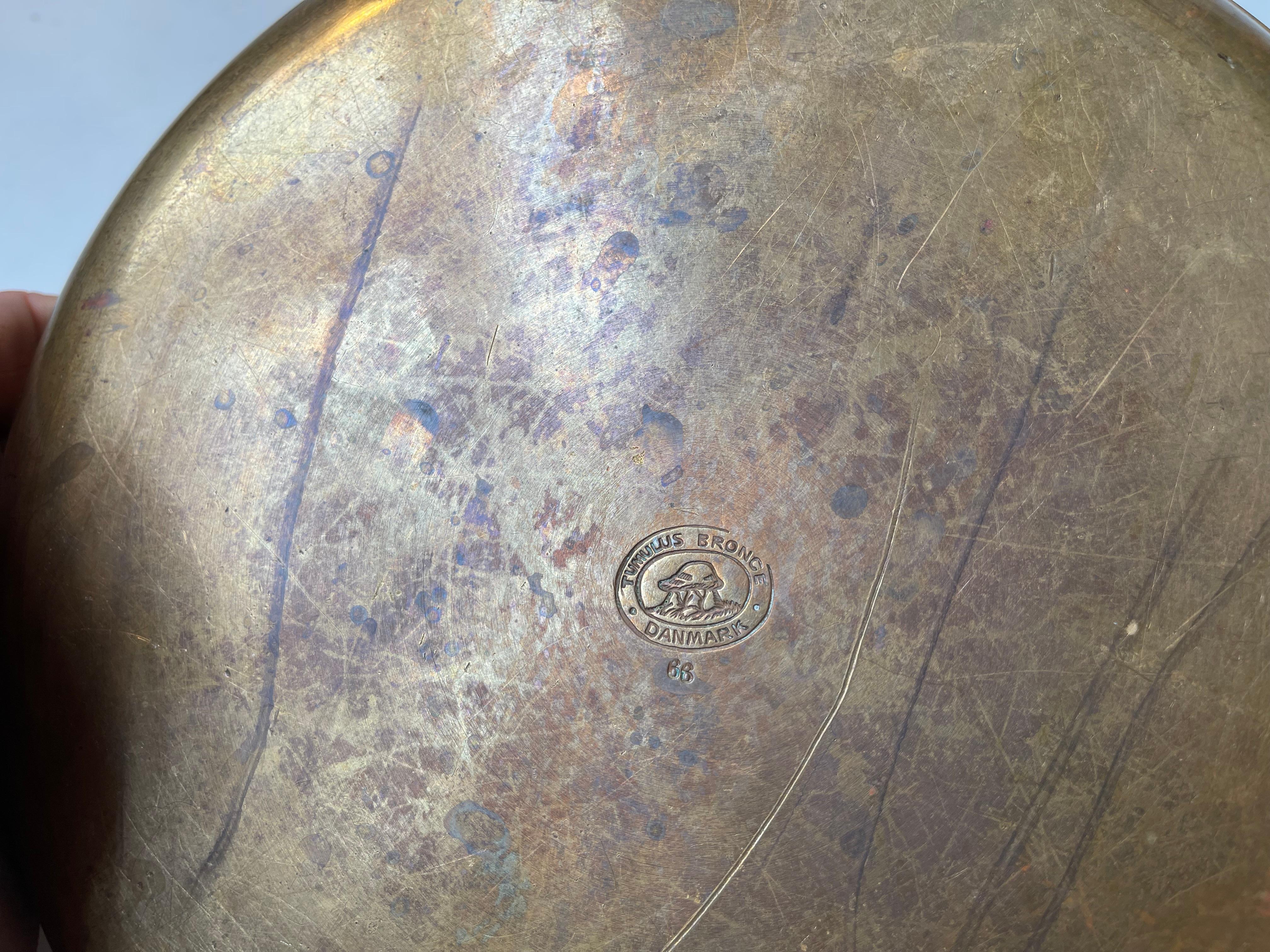 Patinato Piatto danese in bronzo Art Deco di Tumulus Dania, anni '30 in vendita