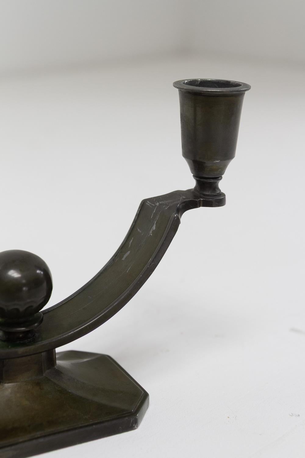 Dänischer Art Deco-Kerzenhalter aus Diskometall von Just Andersen, 1930er Jahre. im Angebot 2