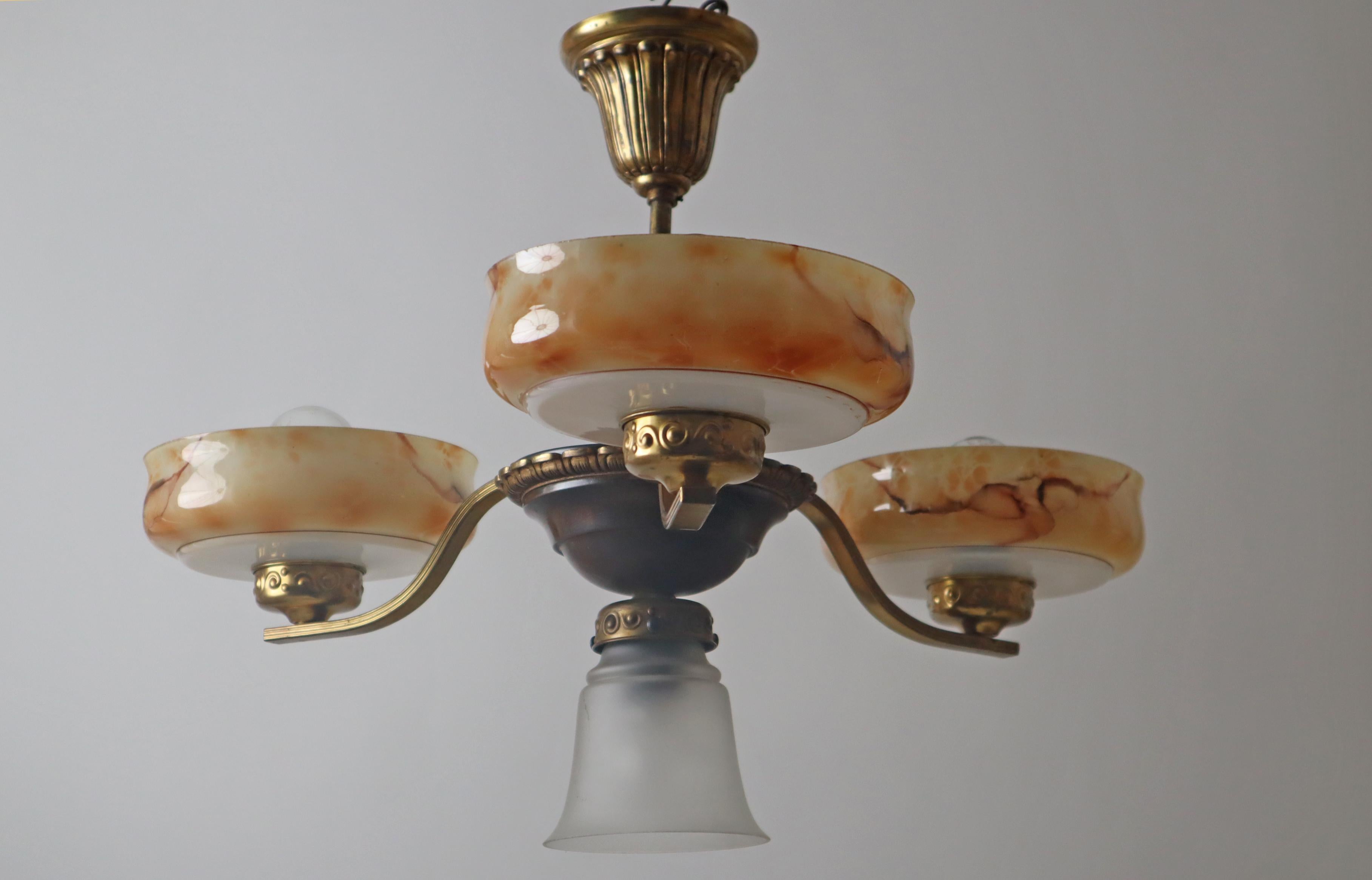 Lampadario danese Art Deco con ciotole di vetro in look alabastro in vendita 2