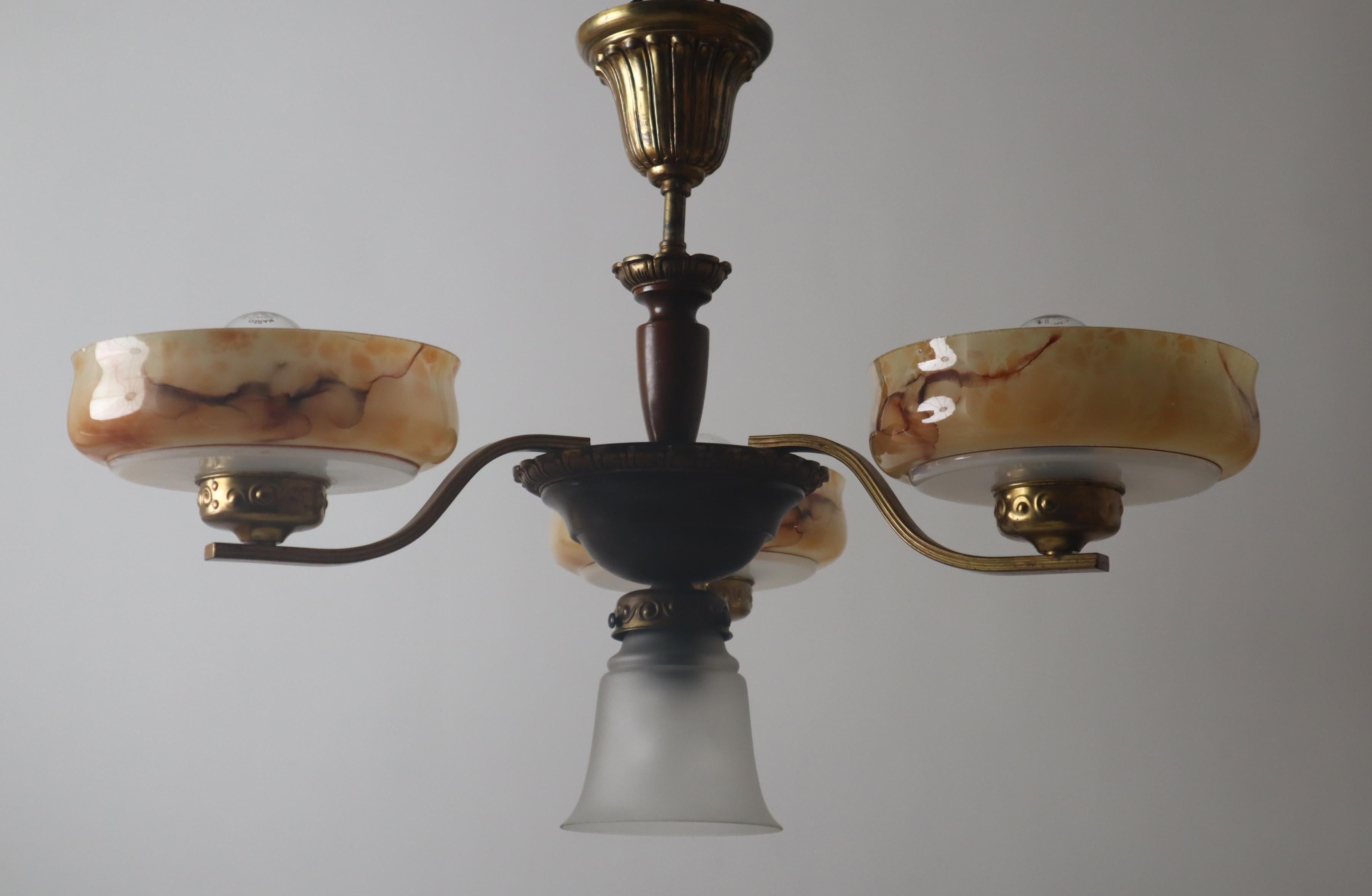 Lampadario danese Art Deco con ciotole di vetro in look alabastro in vendita 3