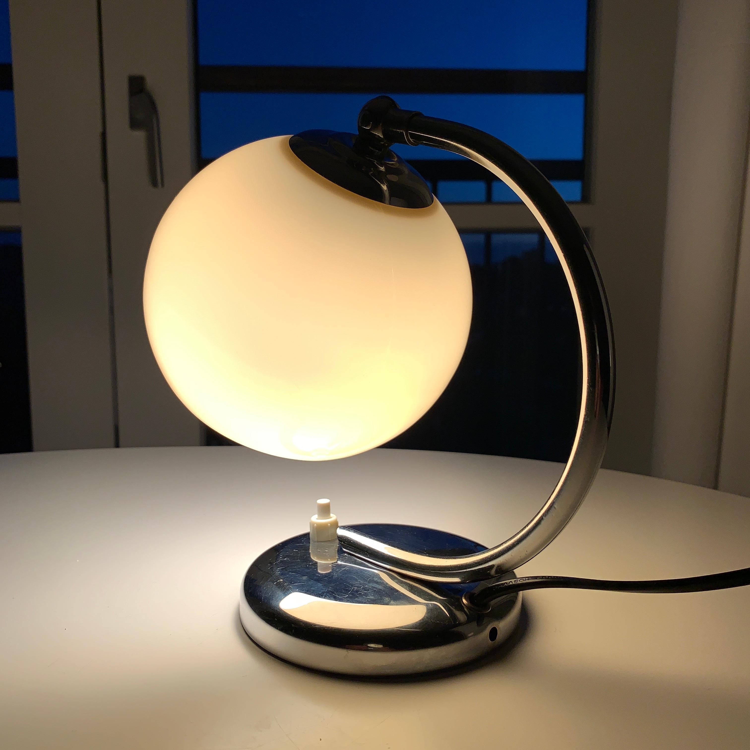 Danish Art Deco Chrome Table Lamp Fog & Mørup For Sale 2