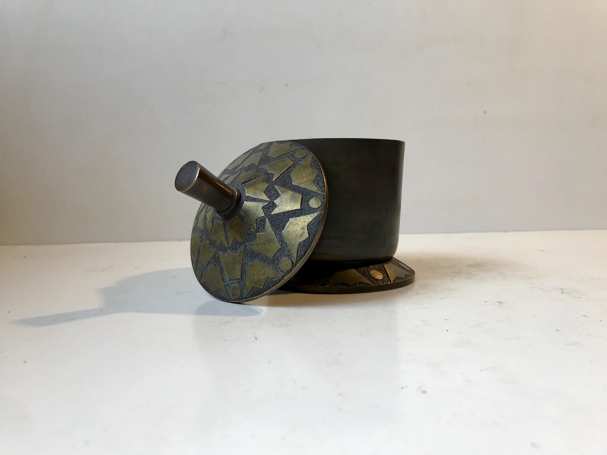 Dänischer Art-Déco-Zigarettenhalter aus Bronze, 1930er Jahre im Angebot 1