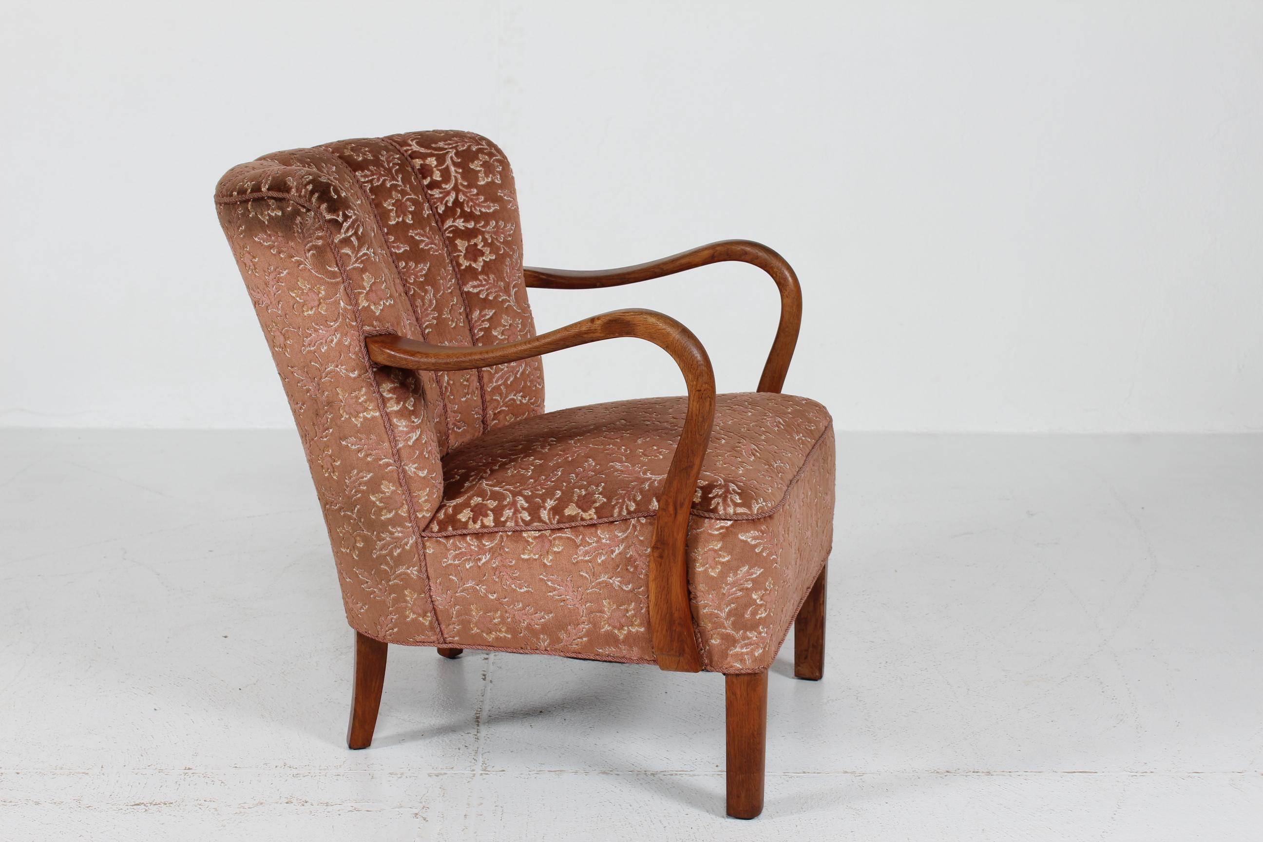 Danish Art Deco Club Chair in Viggo Boesen Style with Floral Velvet 1940s For Sale 3