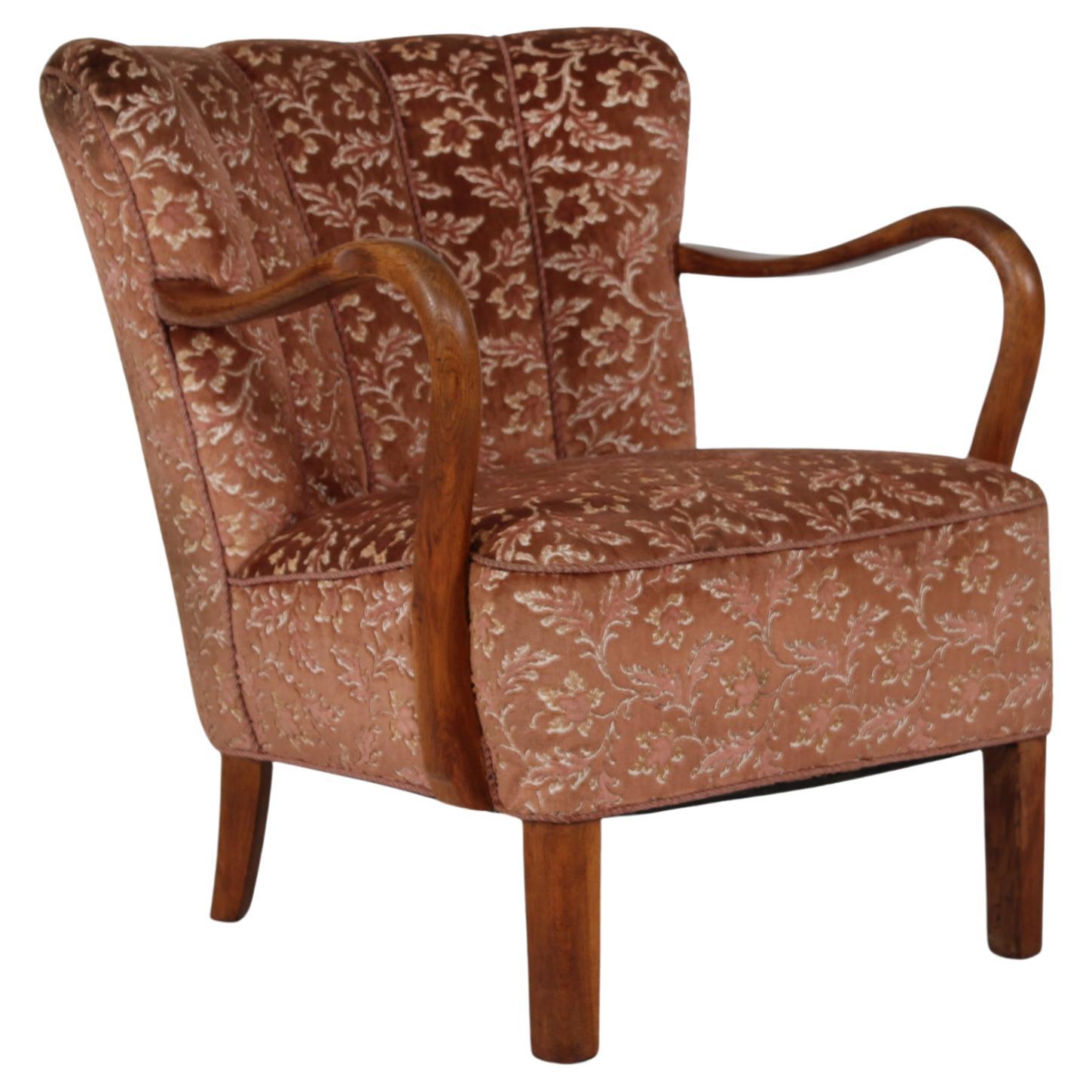 Sedia Club Art Deco danese in stile Viggo Boesen con velluto floreale anni '40