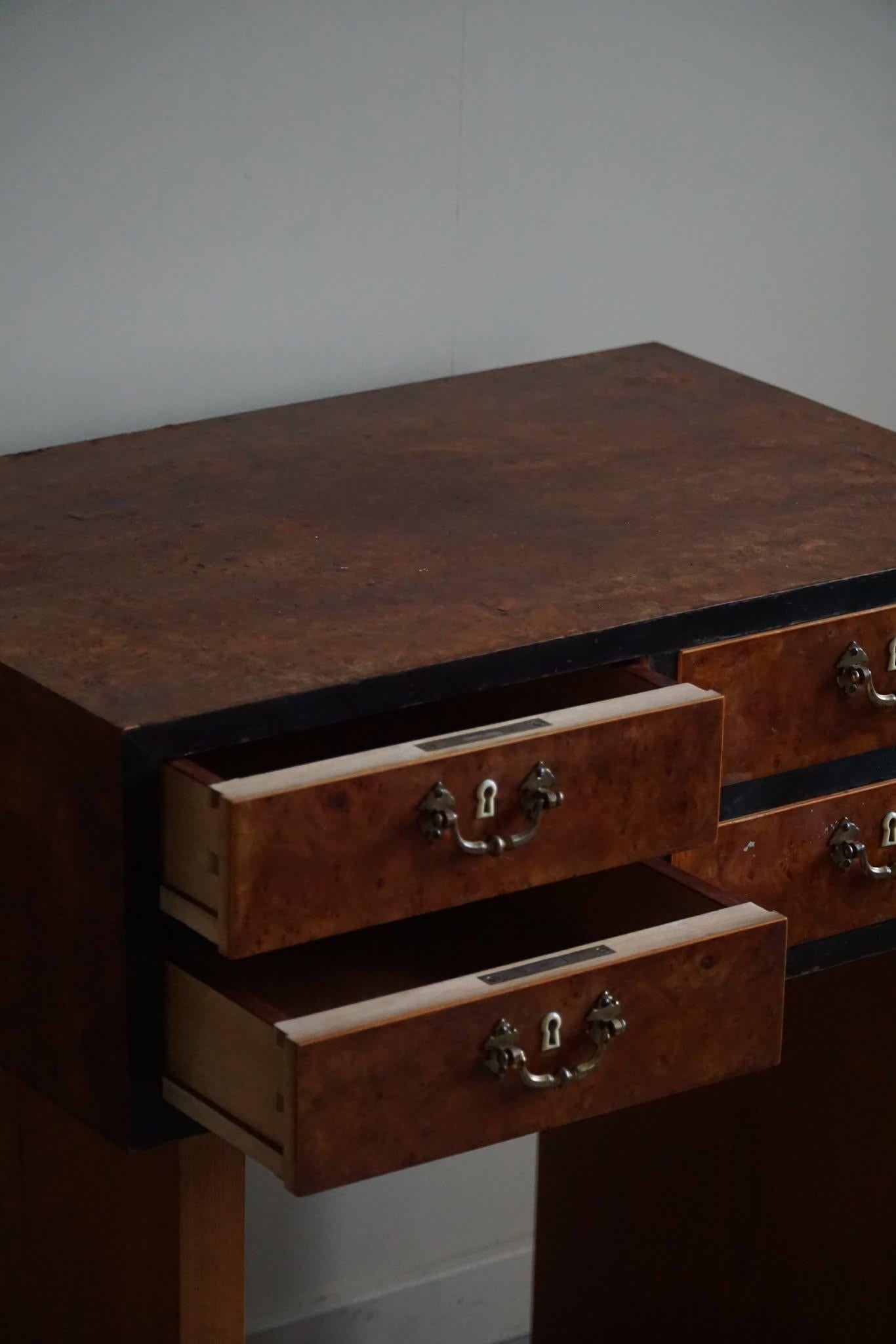 Danish Art Deco Console Table with Drawers in Elm & Burl Wood, 1940s in vendita 3