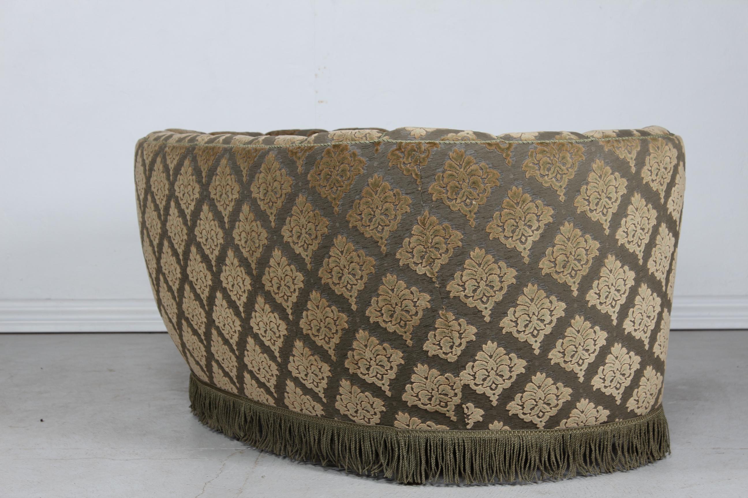 Dänische geschwungene Sofa-Kommode aus grünem Velours-Samt im Art déco-Stil, 1950er Jahre im Angebot 1