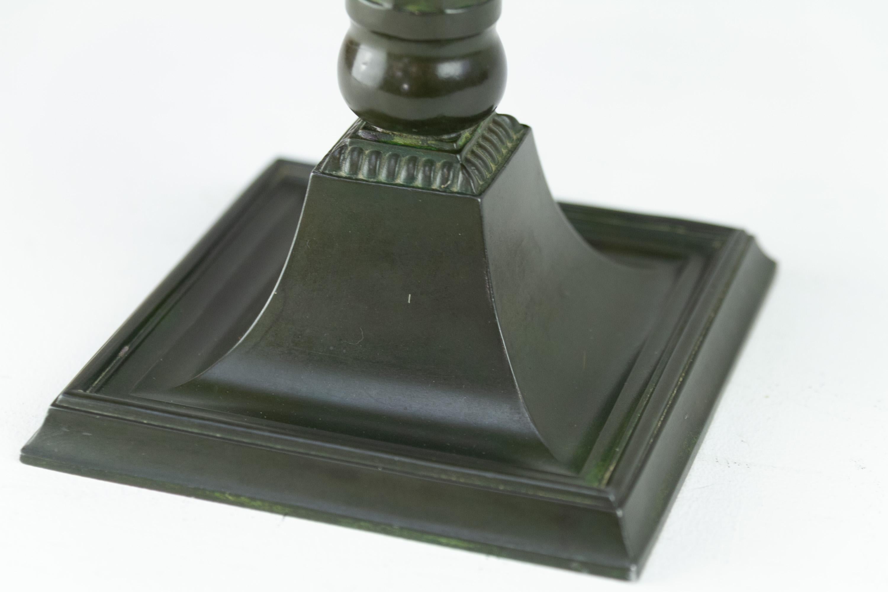 Candeliere danese in metallo Art Deco Disko di Just Andersen, anni '20. in vendita 3