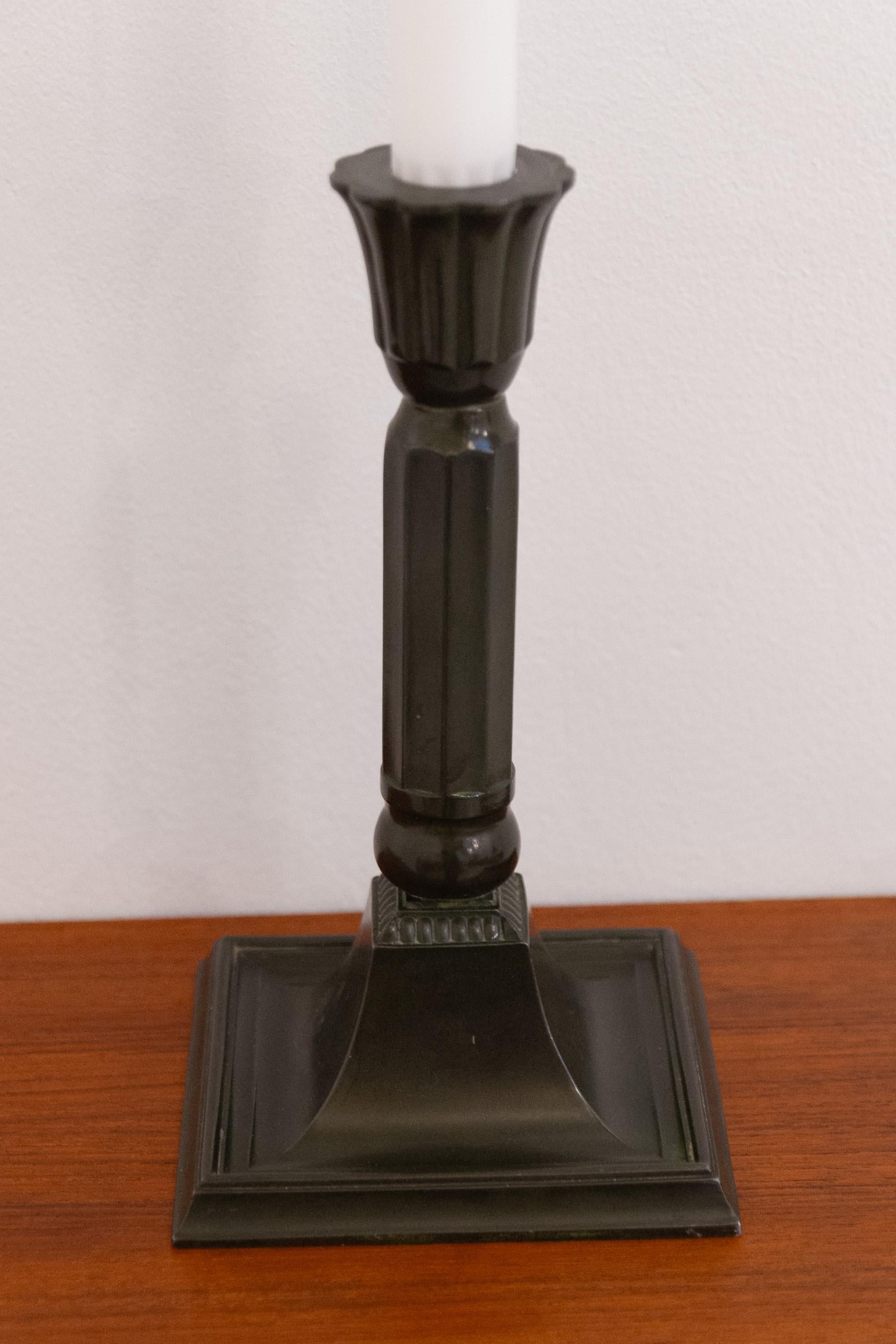 Candeliere danese in metallo Art Deco Disko di Just Andersen, anni '20. in vendita 7