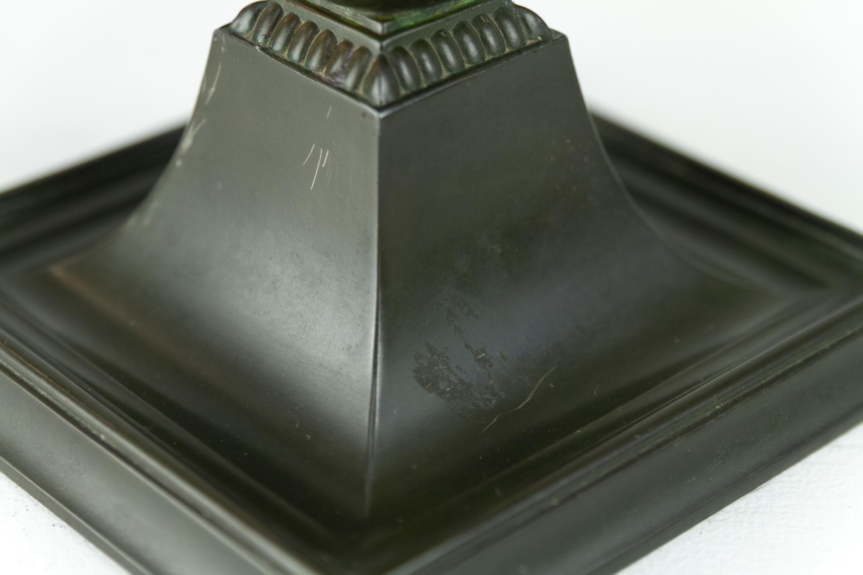 Candeliere danese in metallo Art Deco Disko di Just Andersen, anni '20. in vendita 2