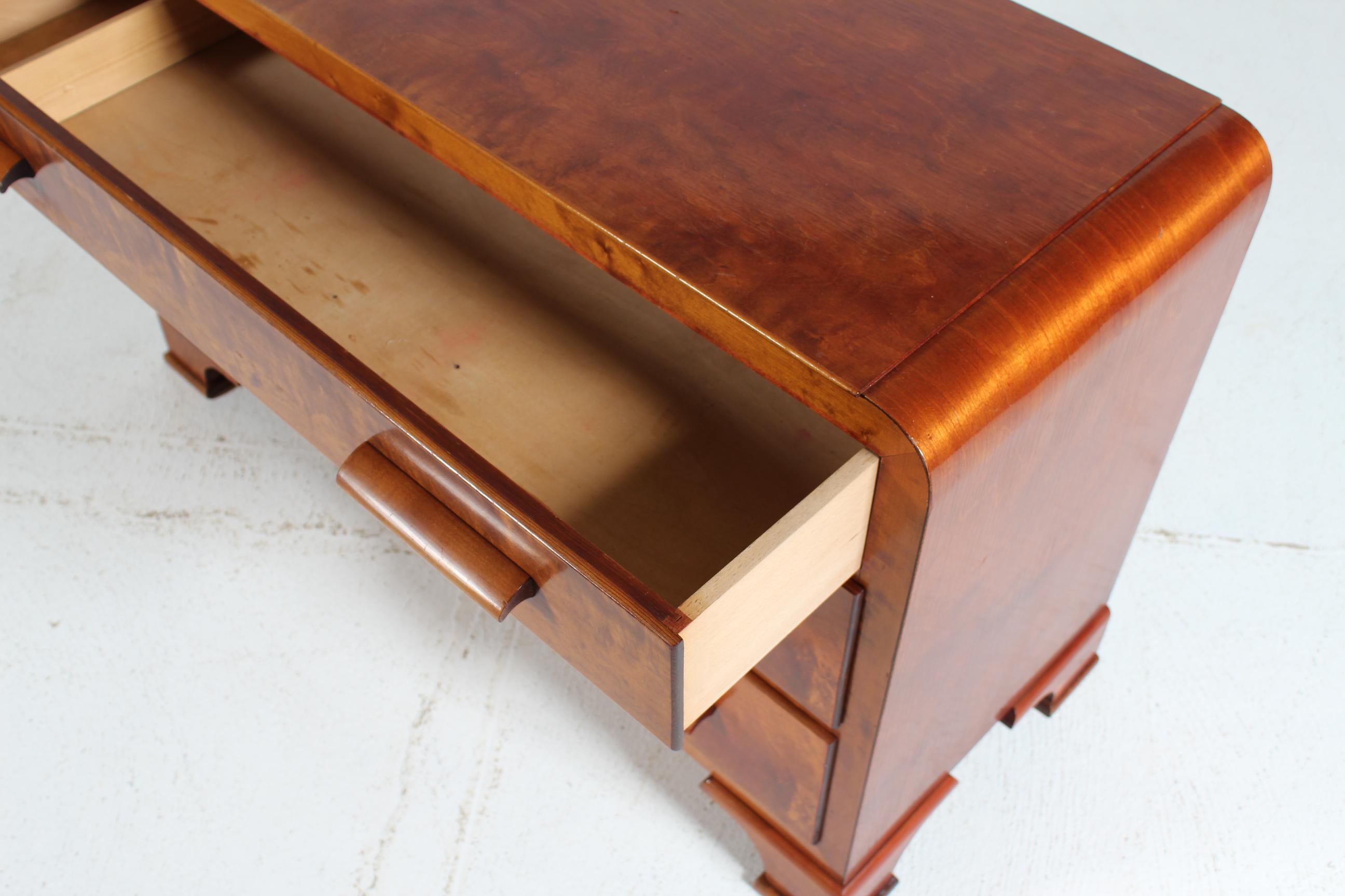Comò danese Art Deco con 3 cassetti realizzato da un abile falegname danese del 1930 in vendita 5