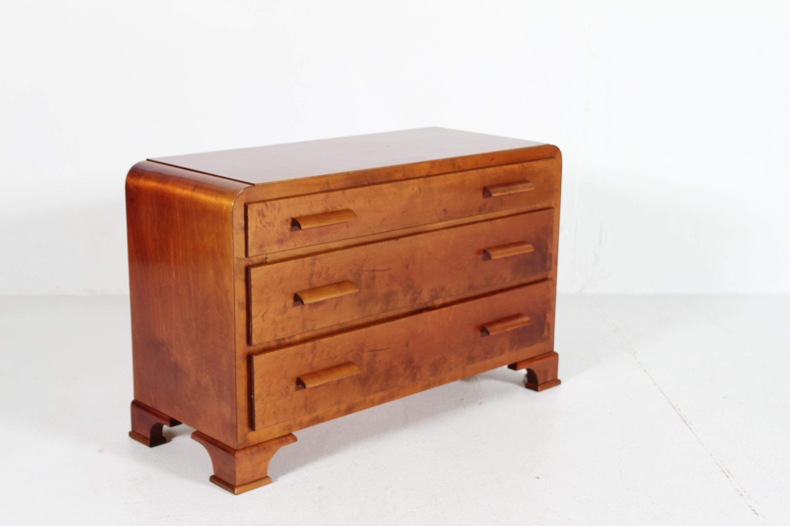 Danese Comò danese Art Deco con 3 cassetti realizzato da un abile falegname danese del 1930 in vendita