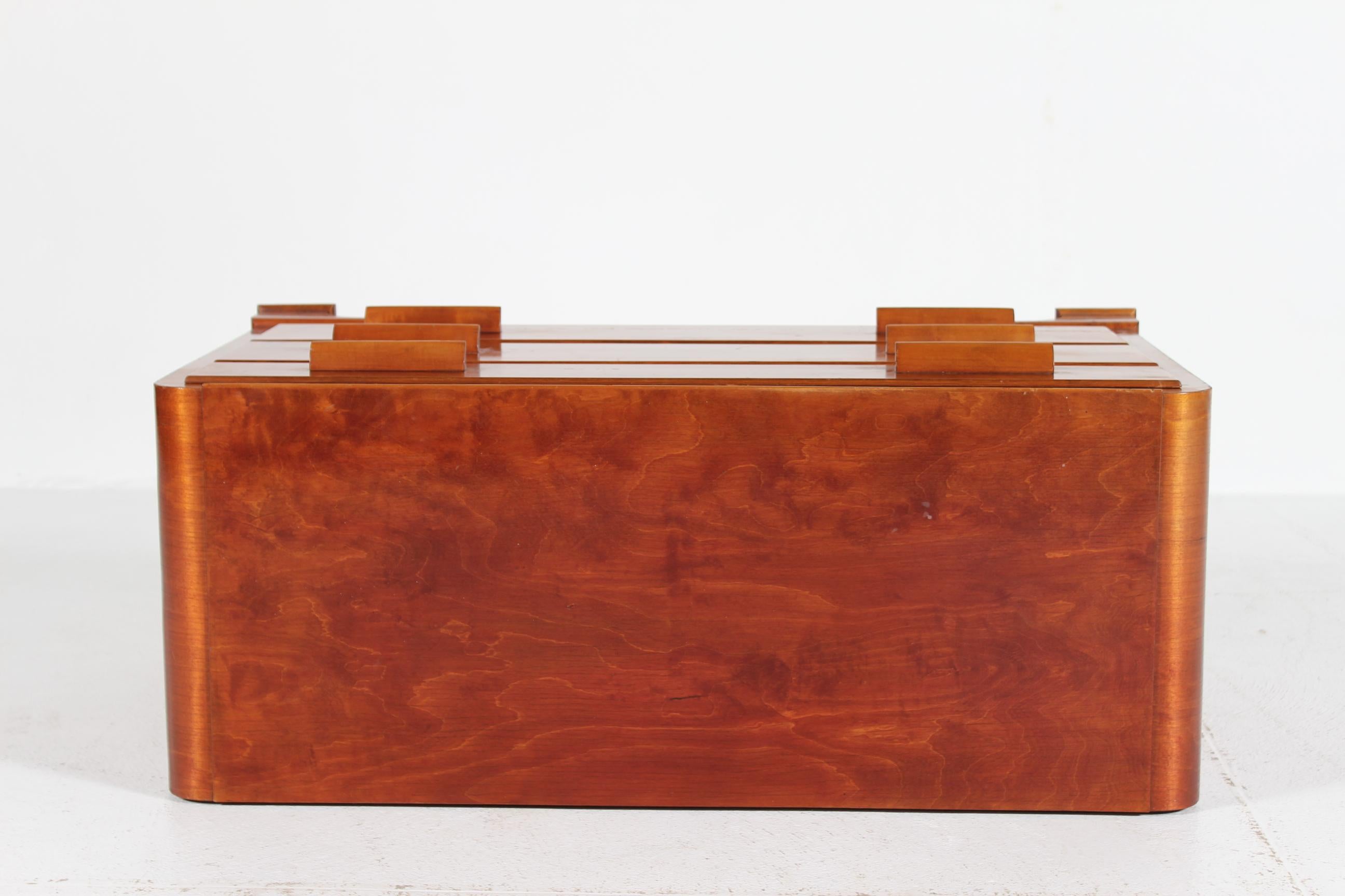 Betulla Comò danese Art Deco con 3 cassetti realizzato da un abile falegname danese del 1930 in vendita