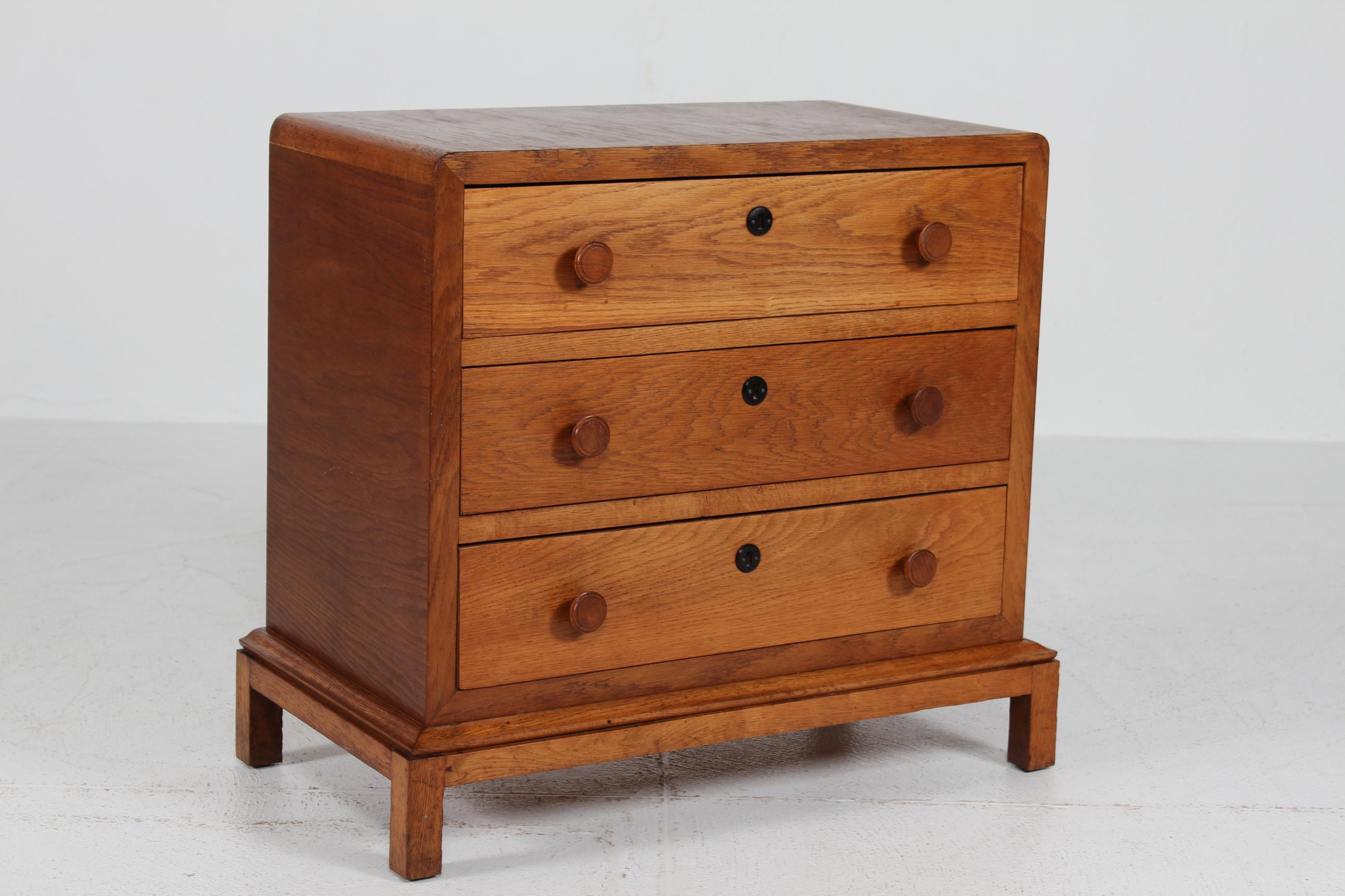 Hand-Crafted Danish Art Deco Dresser with 3 Drawers of Oak by Danish Skilled Carpenter 1930s