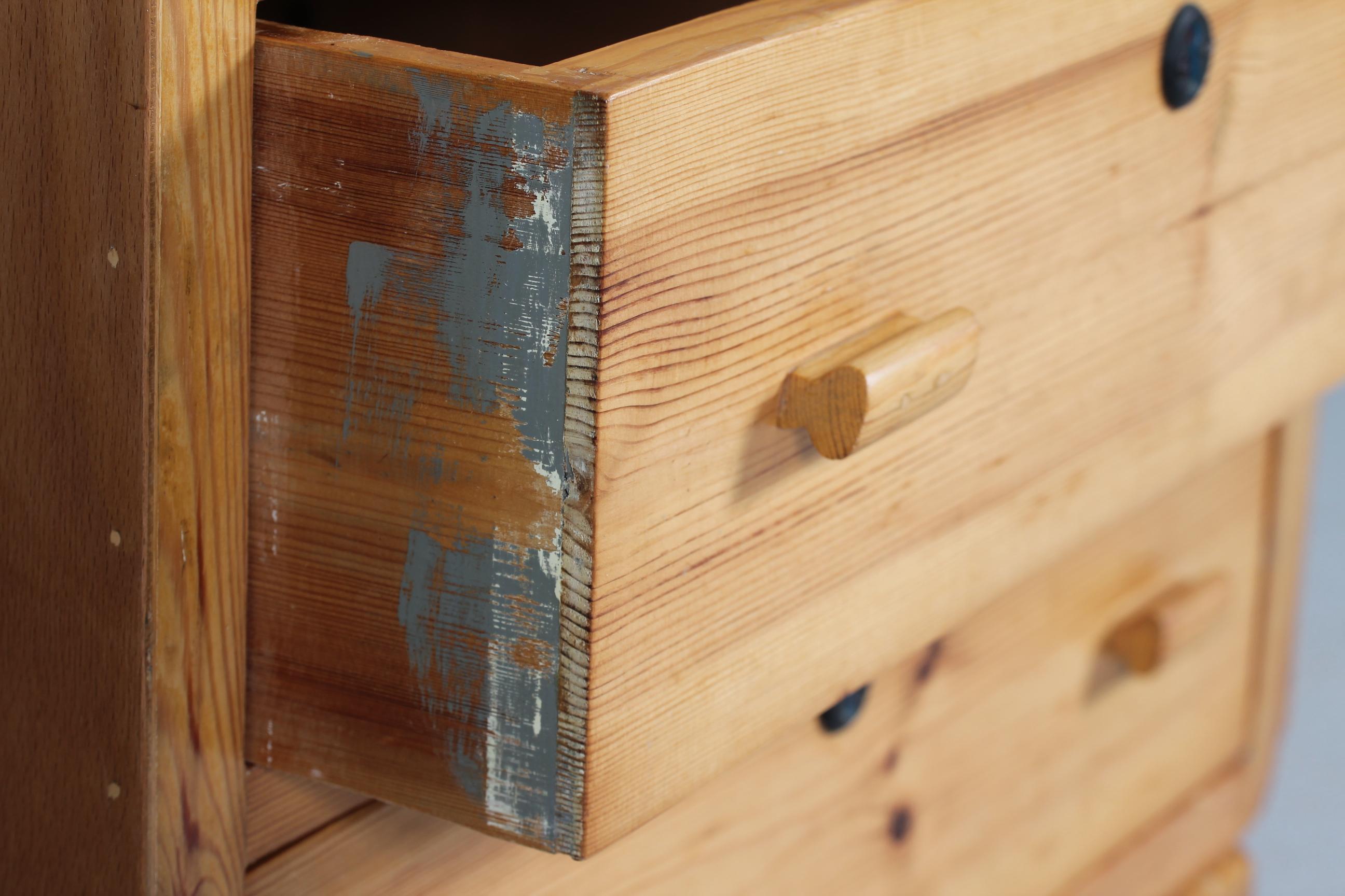 Danish Art Deco Dresser with 3 Drawers of Pine by Danish Furniture Maker 1940s For Sale 3