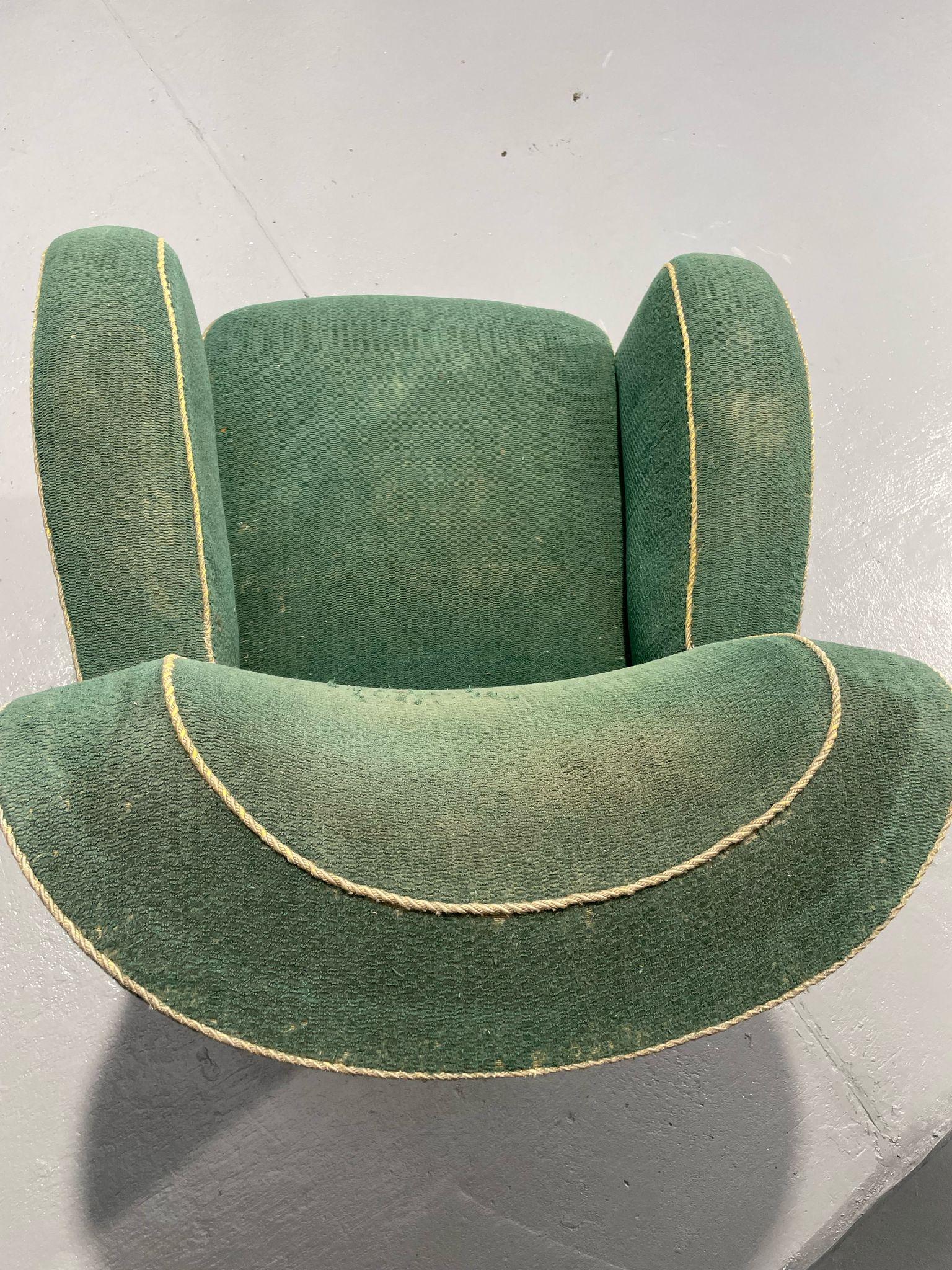 Danish Art Deco / Early Midcentury Lounge Chair in Green Mohair, 1930s–40s In Good Condition In Prague 8, CZ