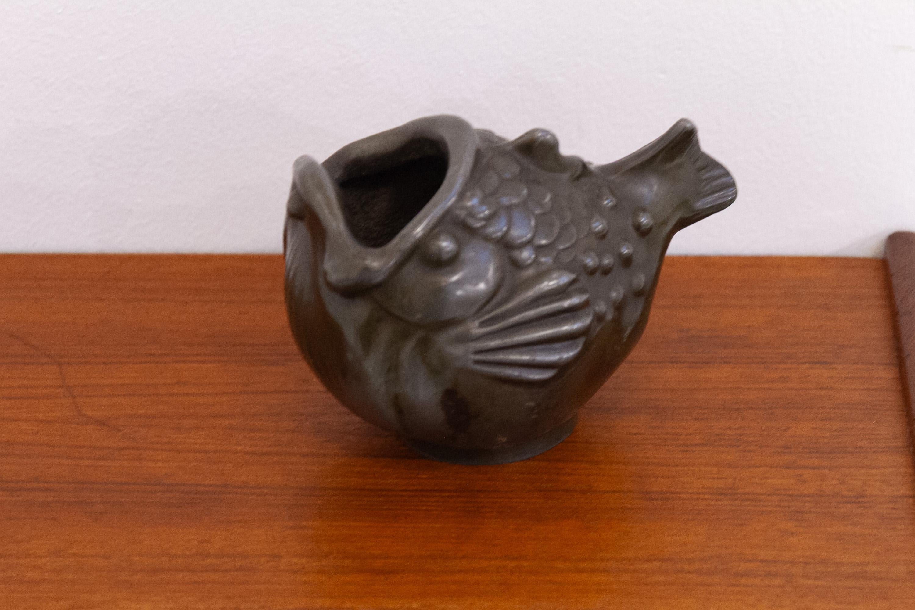 Vaso a forma di pesce Art Deco danese in metallo Disko di Just Andersen, 1930. in vendita 6