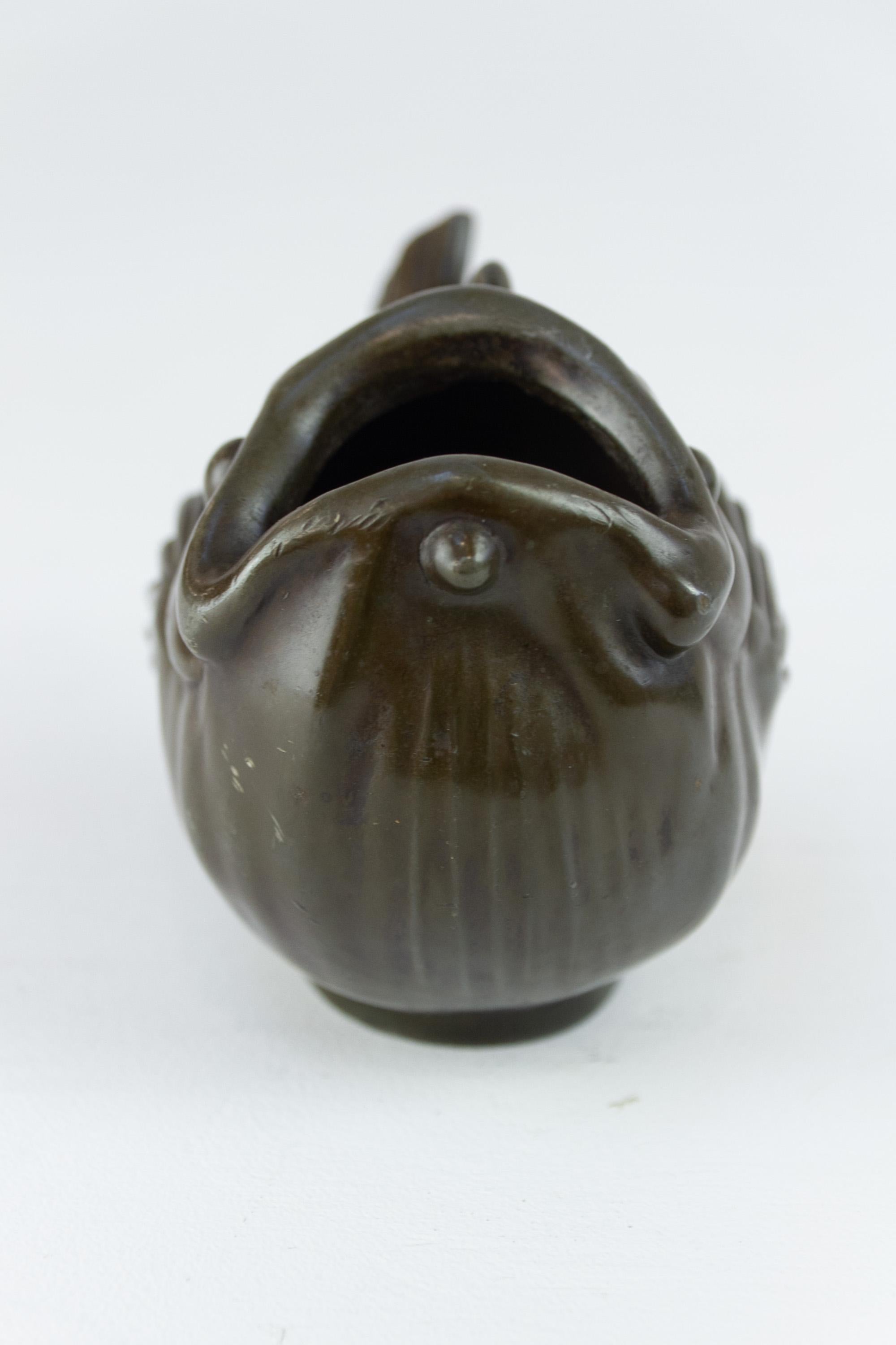 Vaso a forma di pesce Art Deco danese in metallo Disko di Just Andersen, 1930. in vendita 1