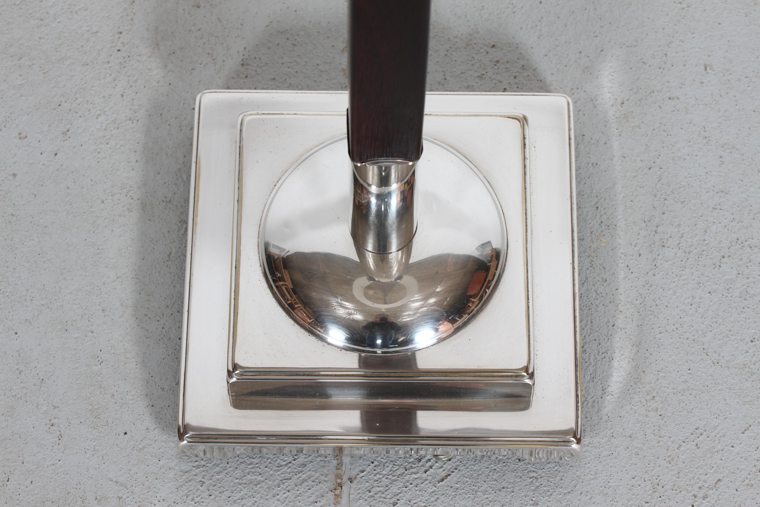 Danese Lampada da terra danese Art Deco placcata in argento e mogano scuro con paralume nuovo anni '40 in vendita