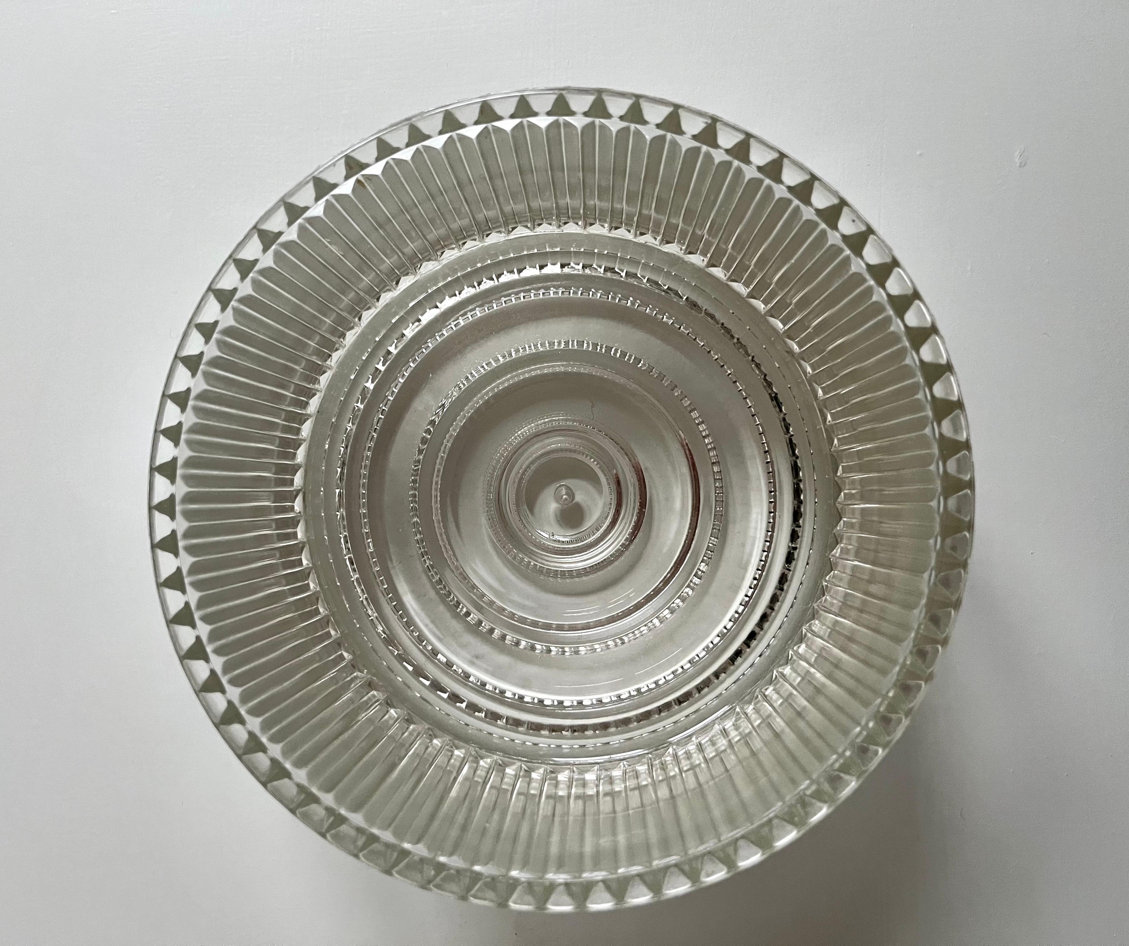 Joyero danés Art Decó de cristal y metal / Tarro decorativo con tapa, años 30 en venta 1