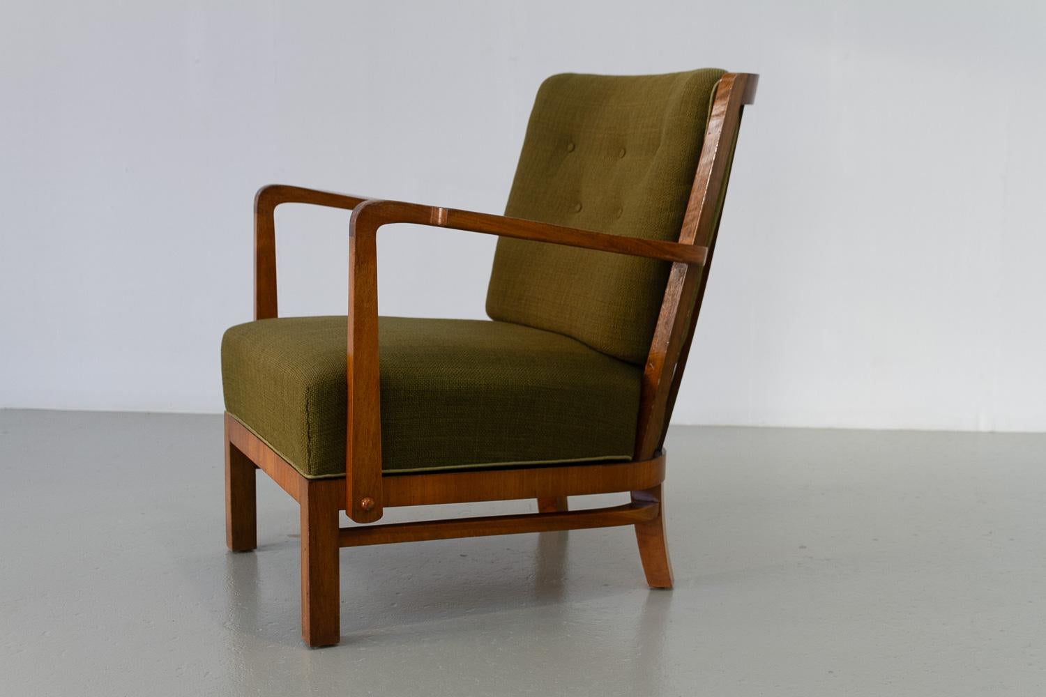 Mid-20th Century Danish Art Deco Green Lounge Chair, 1930s.