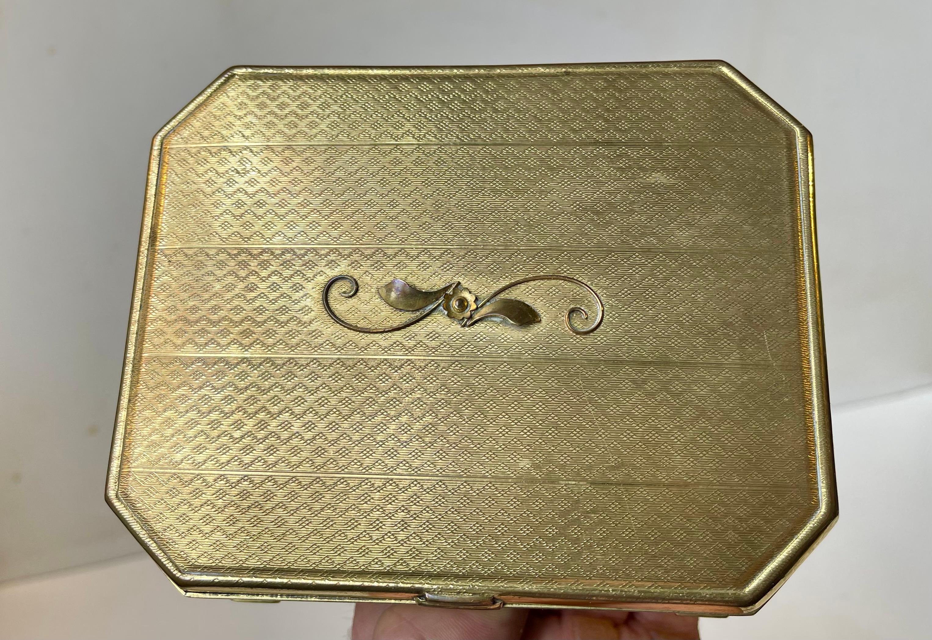 Danish Art Deco Guilloche Jewelry Box in Gilt Bronze, 1930s For Sale 1