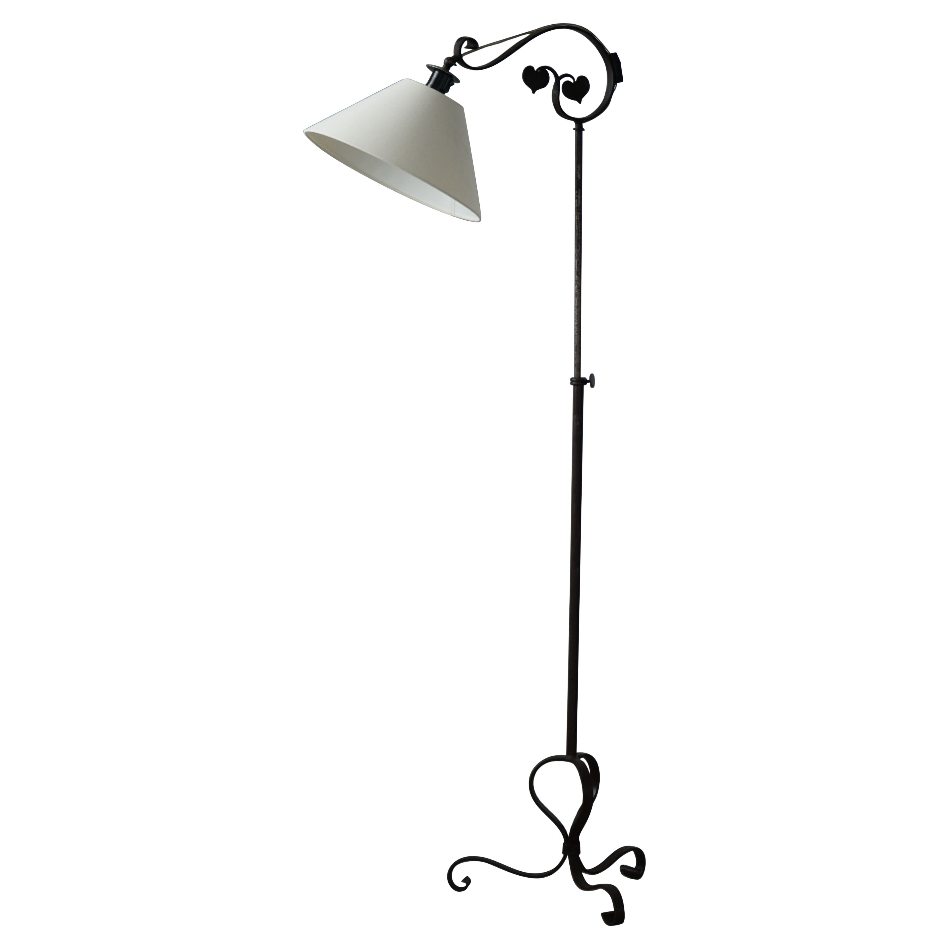 Lampadaire danois Art Déco, en fer forgé ajustable, forgé à la main, années 1930 en vente