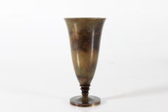 Vase pointu danois Art Déco Just Andersen en bronze à patine brune 1930-1940