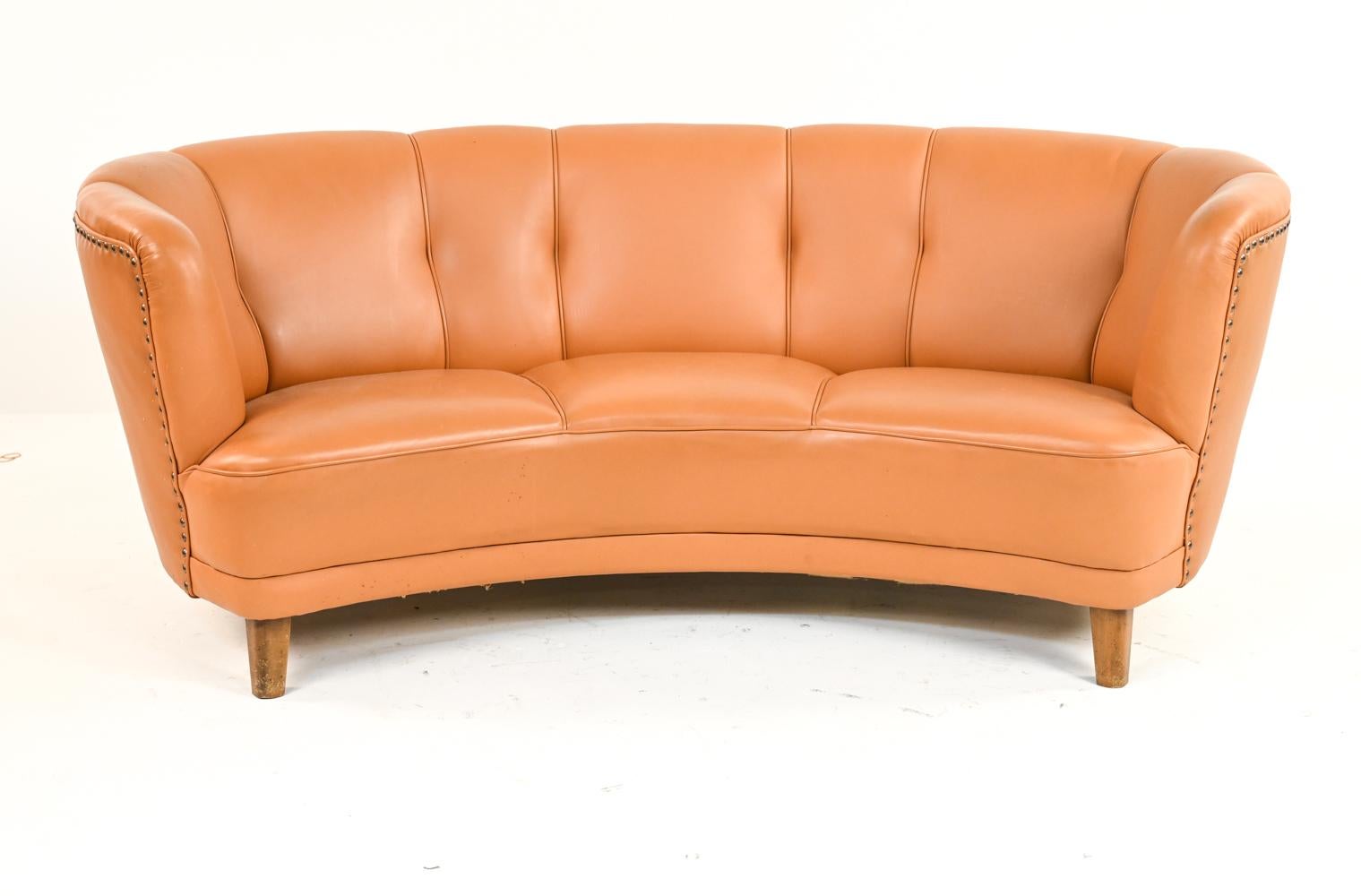 Danish Art Deco Leather Banana Sofa in Lassen/Boesen Style In Good Condition For Sale In Norwalk, CT