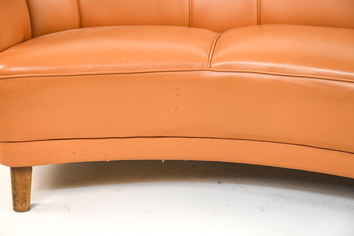 Danish Art Deco Leather Banana Sofa in Lassen/Boesen Style For Sale 3