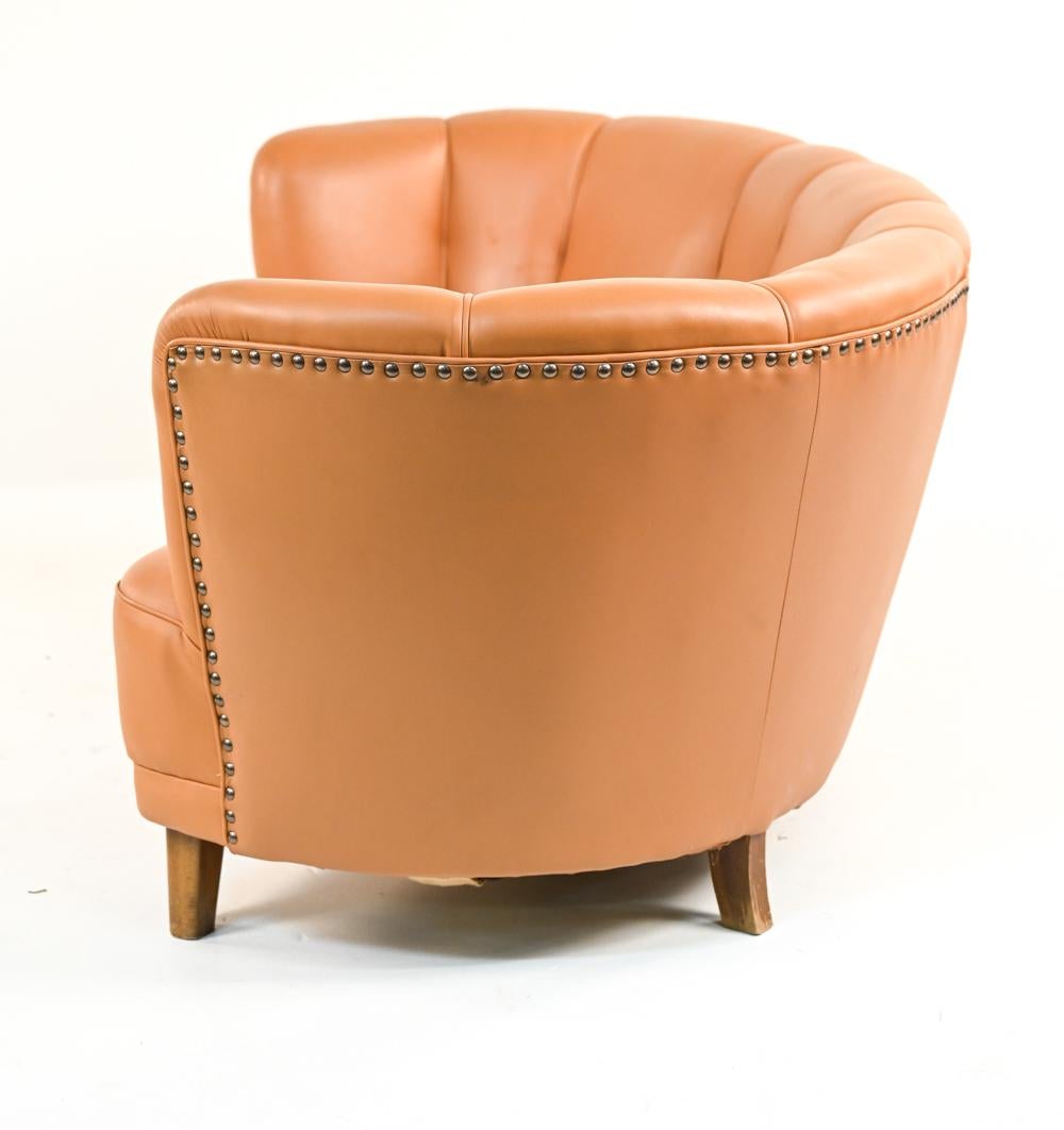 Danish Art Deco Leather Banana Sofa in Lassen/Boesen Style For Sale 5