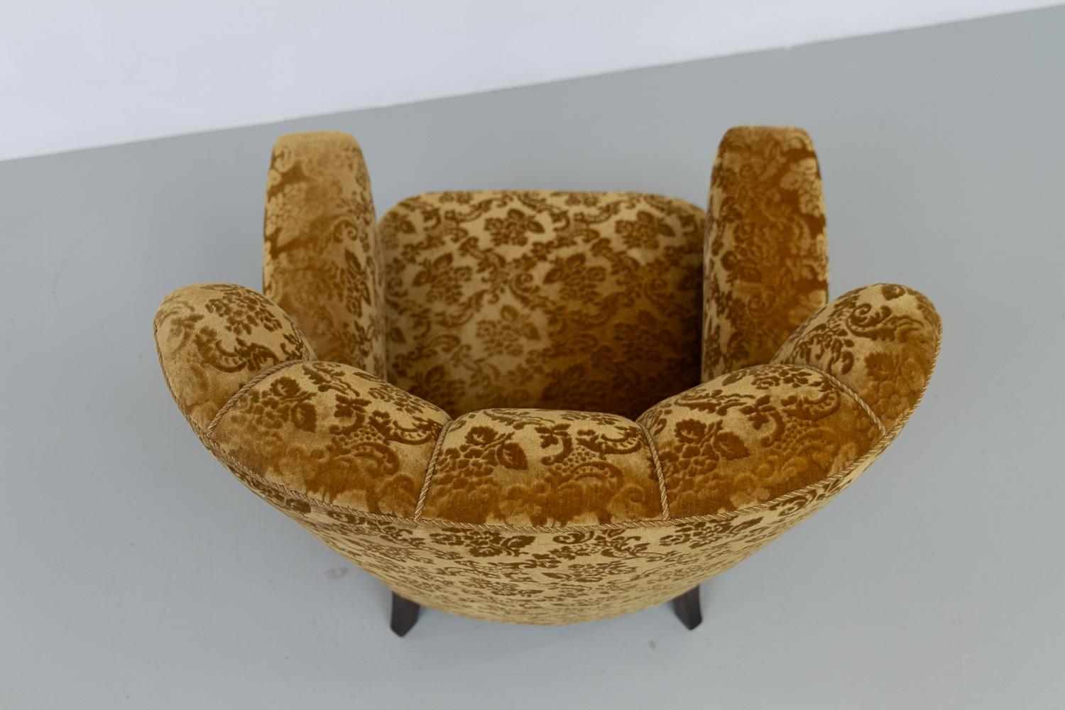 Chaise longue danoise Art déco en velours jaune doré, années 1940 en vente 7