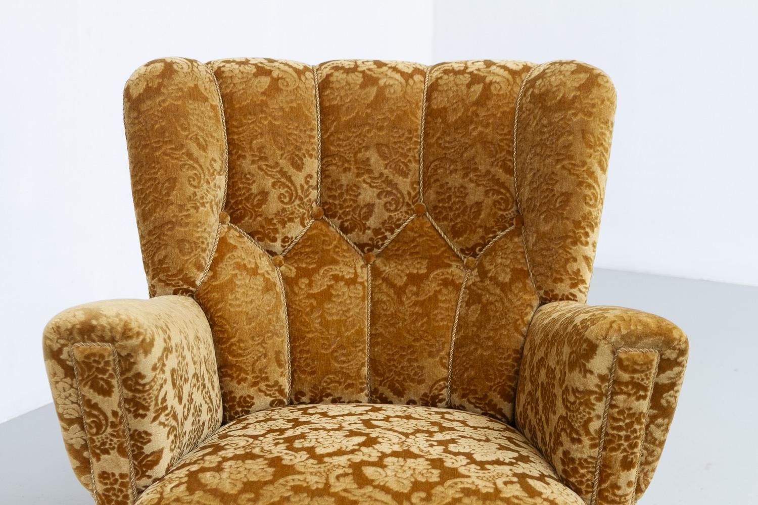Chaise longue danoise Art déco en velours jaune doré, années 1940 en vente 3