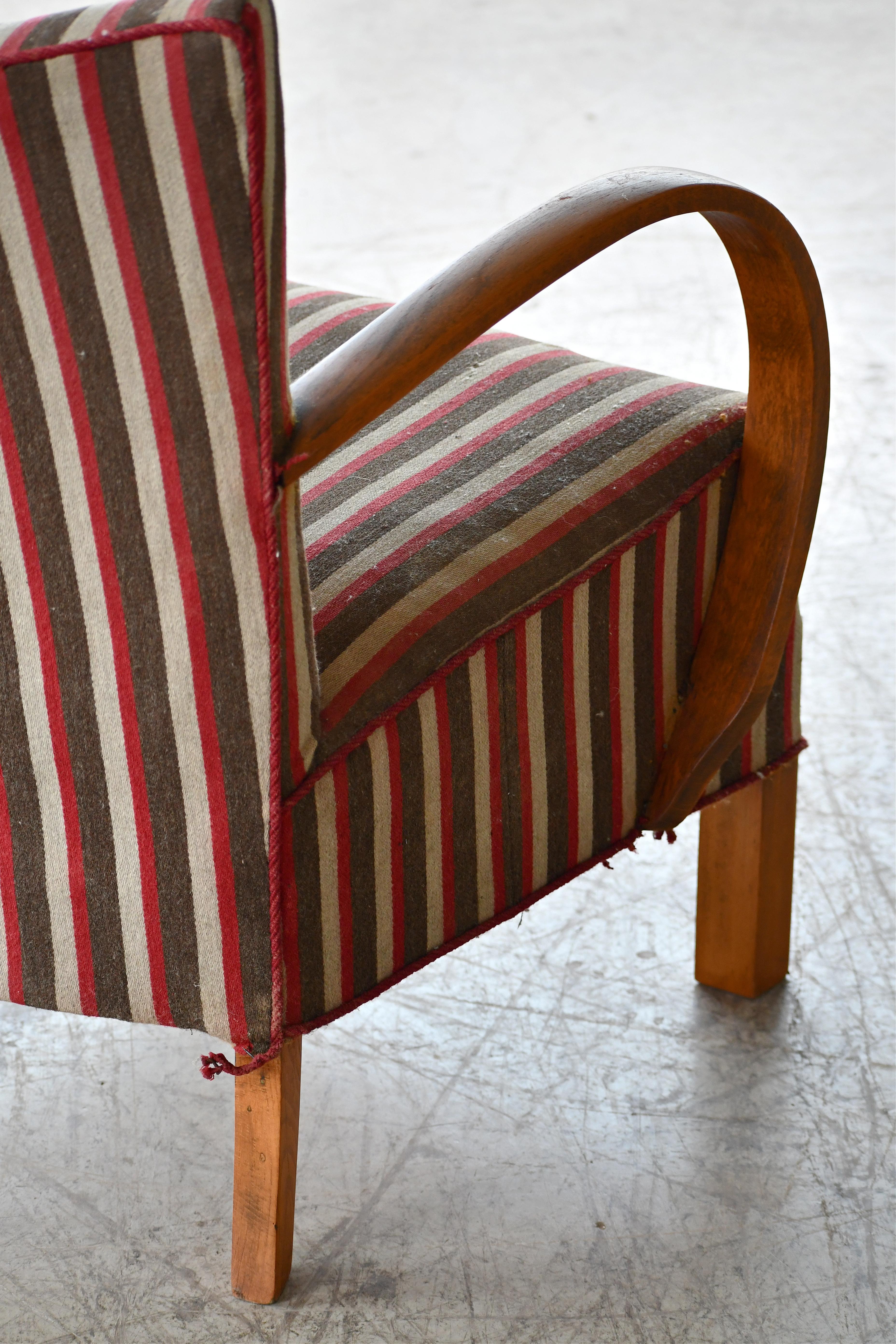 Danish Art Deco Low Lounge Chair with Open Armrests in Maple, 1940s 4