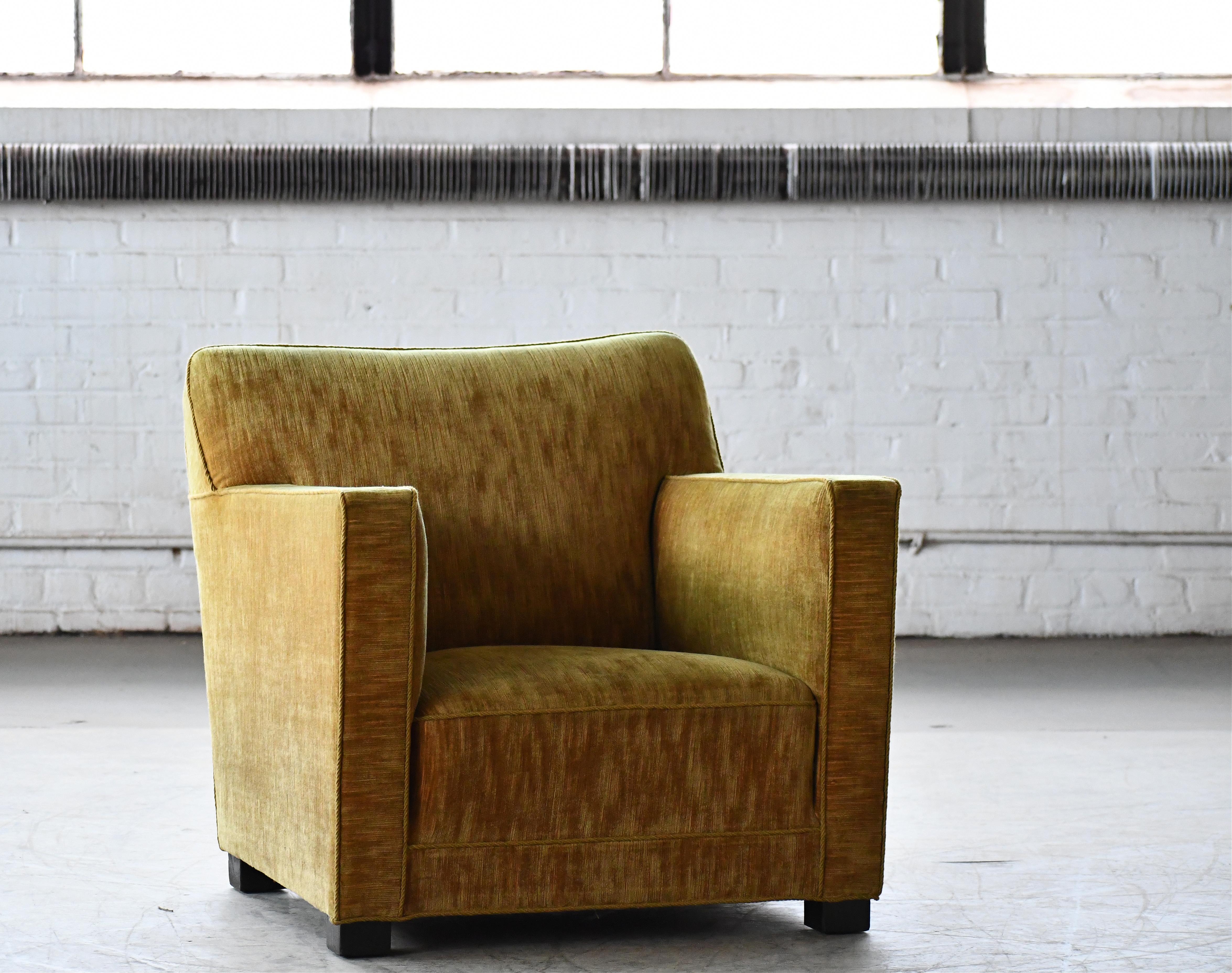 Mid-20th Century Danish Art Deco Midcentury Low Lounge or Club Chair in Gold Mohair, 1940s