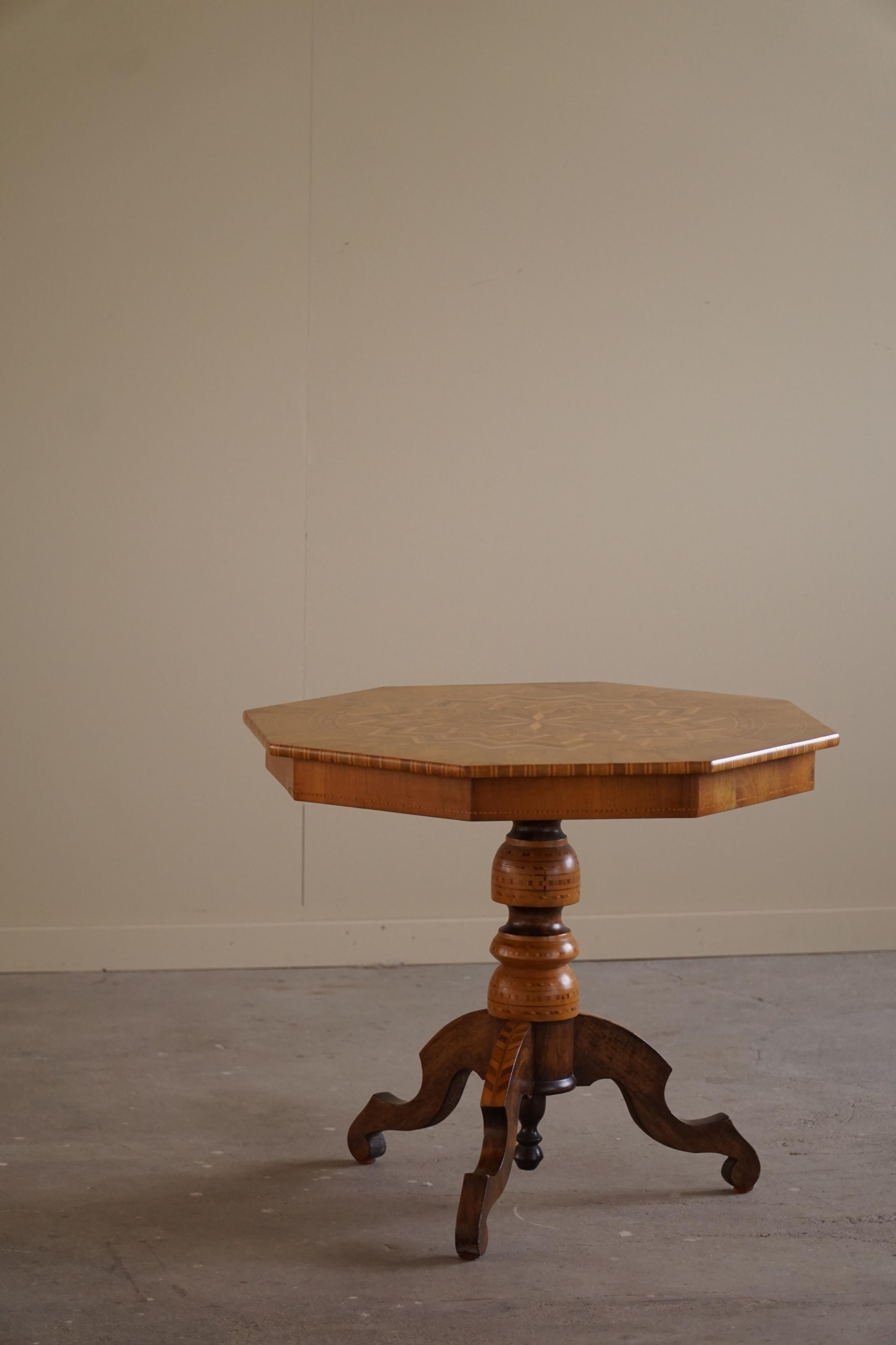 Danish Art Deco, Octagon Side Table in Birch With Intarsia Top, 1940s For Sale 4