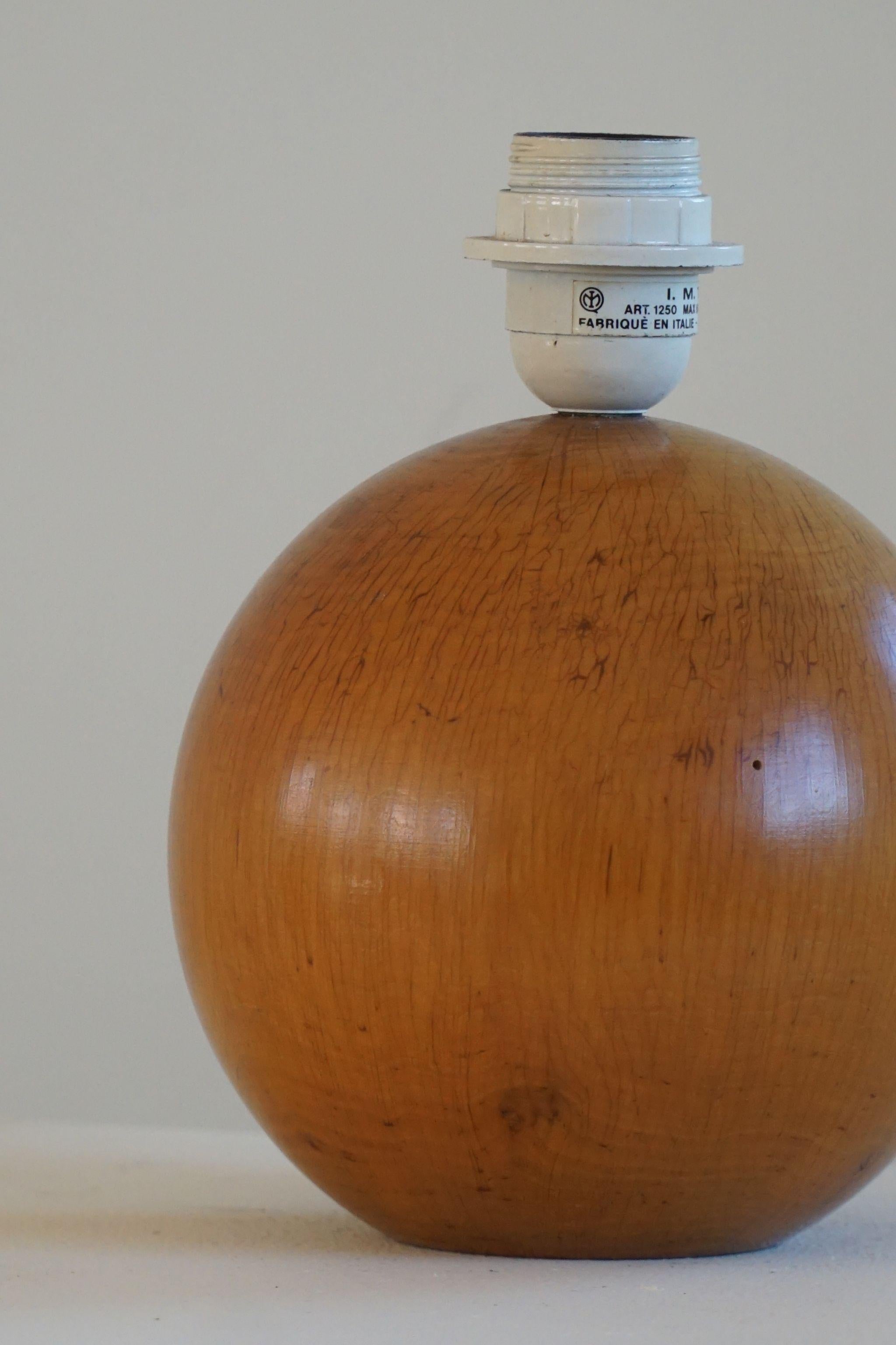 Danish Art Deco Round Wooden Table Lamp in Birch, 1930s In Good Condition In Odense, DK