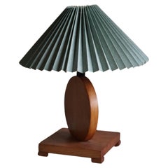 Retro Danish Art Deco Round Wooden Table Lamp in Oak, 1940s