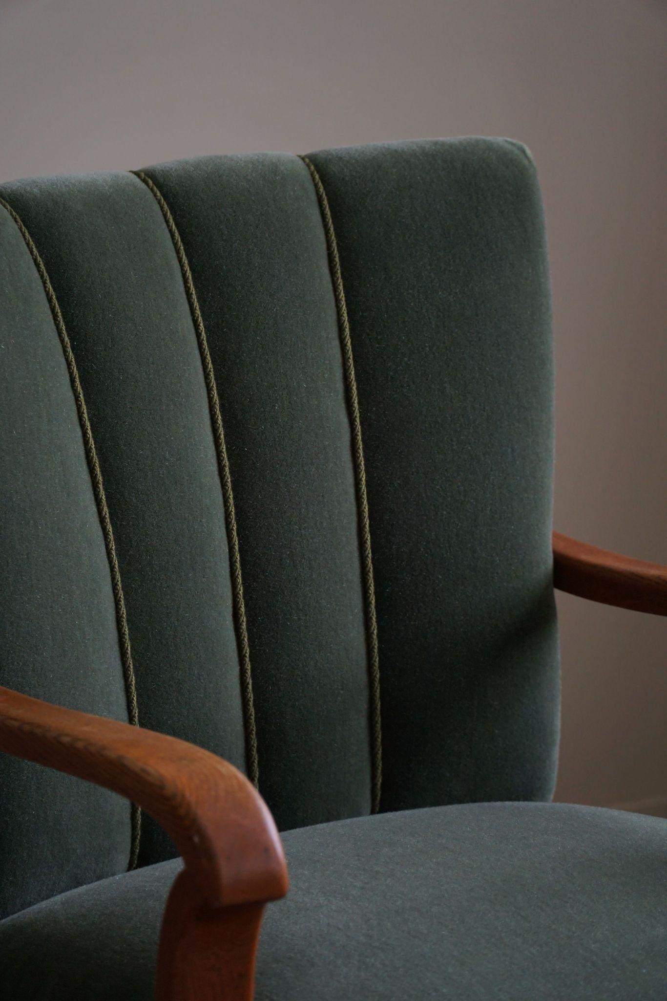 Art Decó danés, juego de 3 sillones de roble, retapizados en mohair verde, años 30 en venta 6
