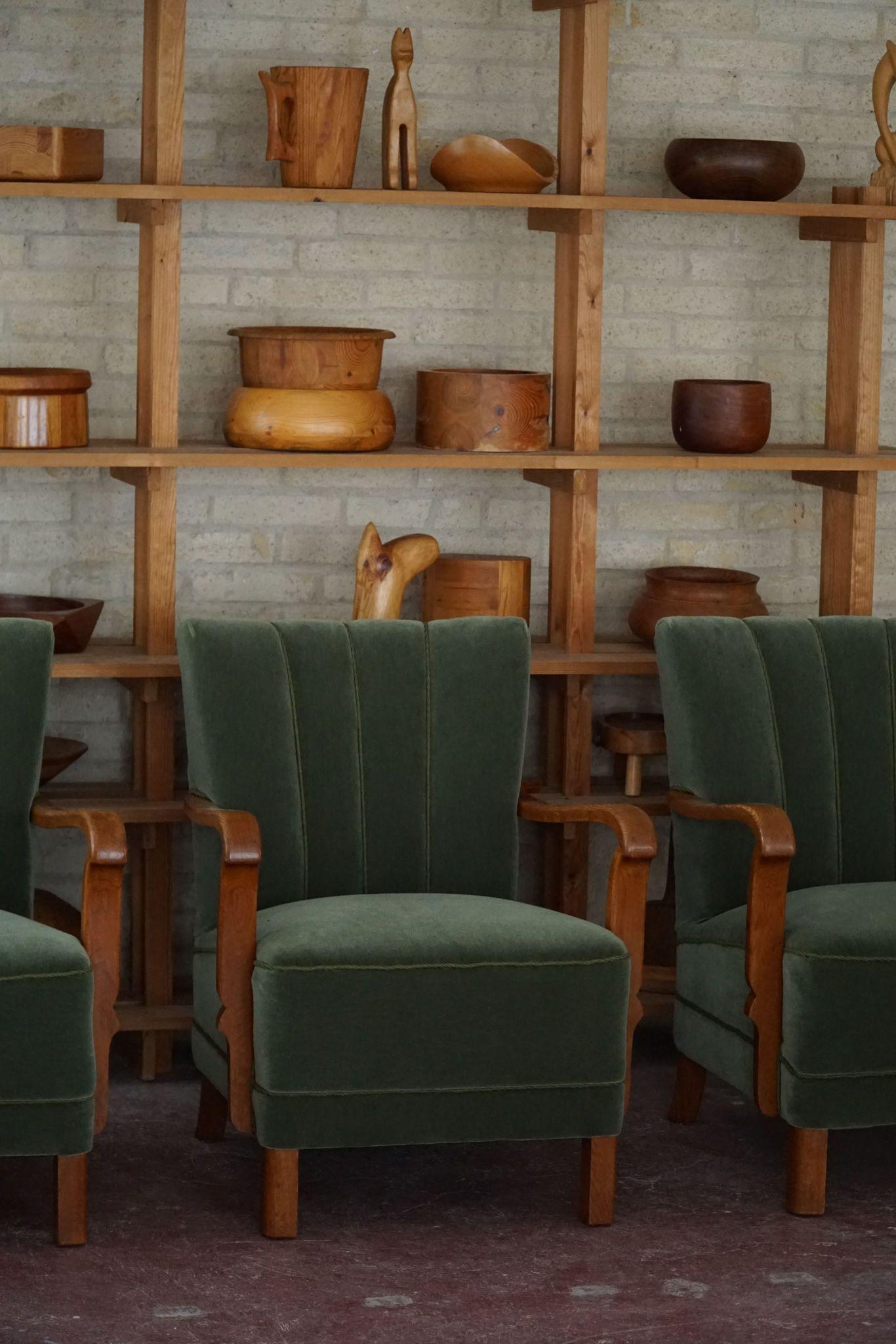 Art Decó danés, juego de 3 sillones de roble, retapizados en mohair verde, años 30 en venta 2
