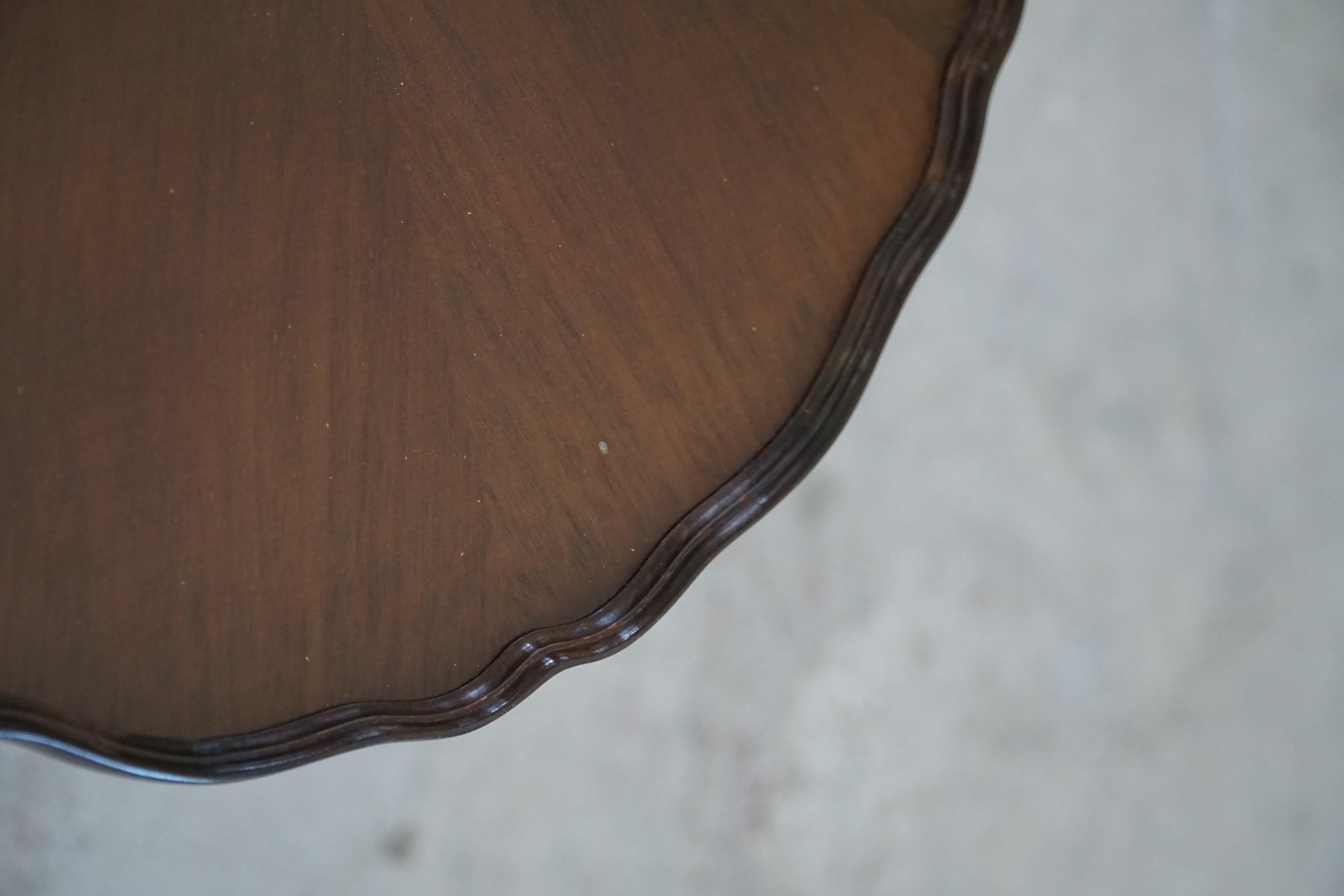 Danish Art Deco Side Table / Coffee Table in Stained Beech, 1940s For Sale 3