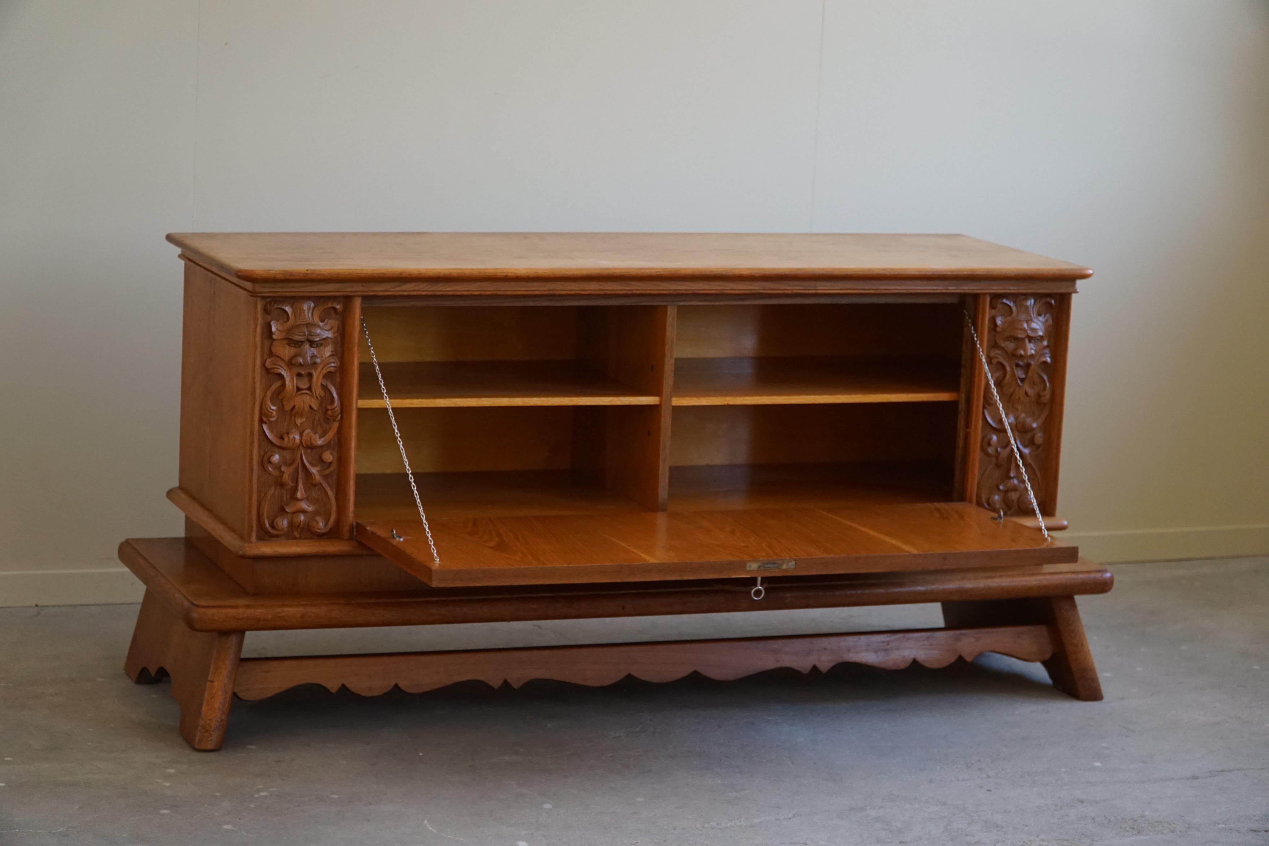 Danish Art Deco Sideboard Credenza in Solid Oak, Early 20th Century In Fair Condition For Sale In Odense, DK