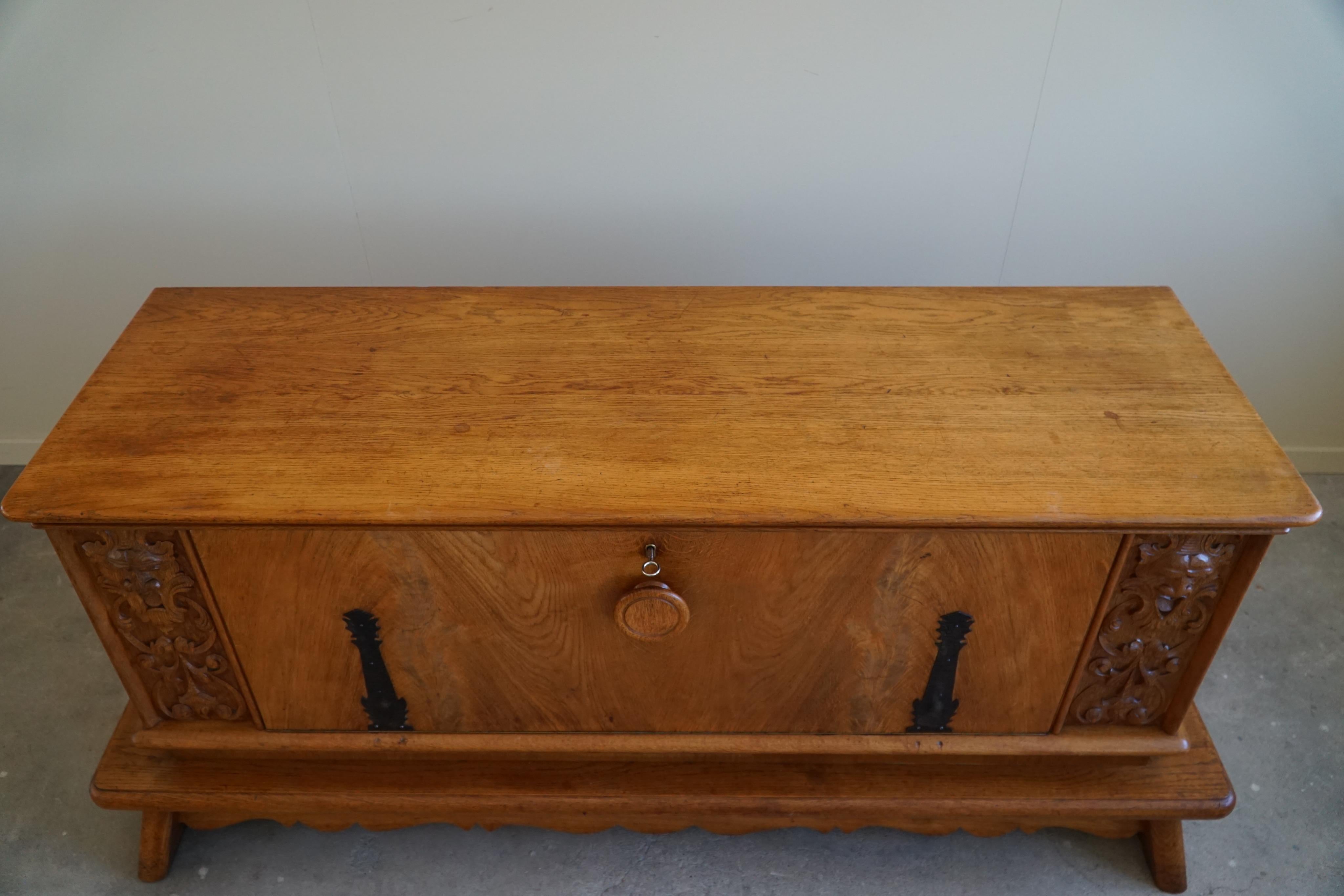 Danish Art Deco Sideboard Credenza in Solid Oak, Early 20th Century For Sale 2