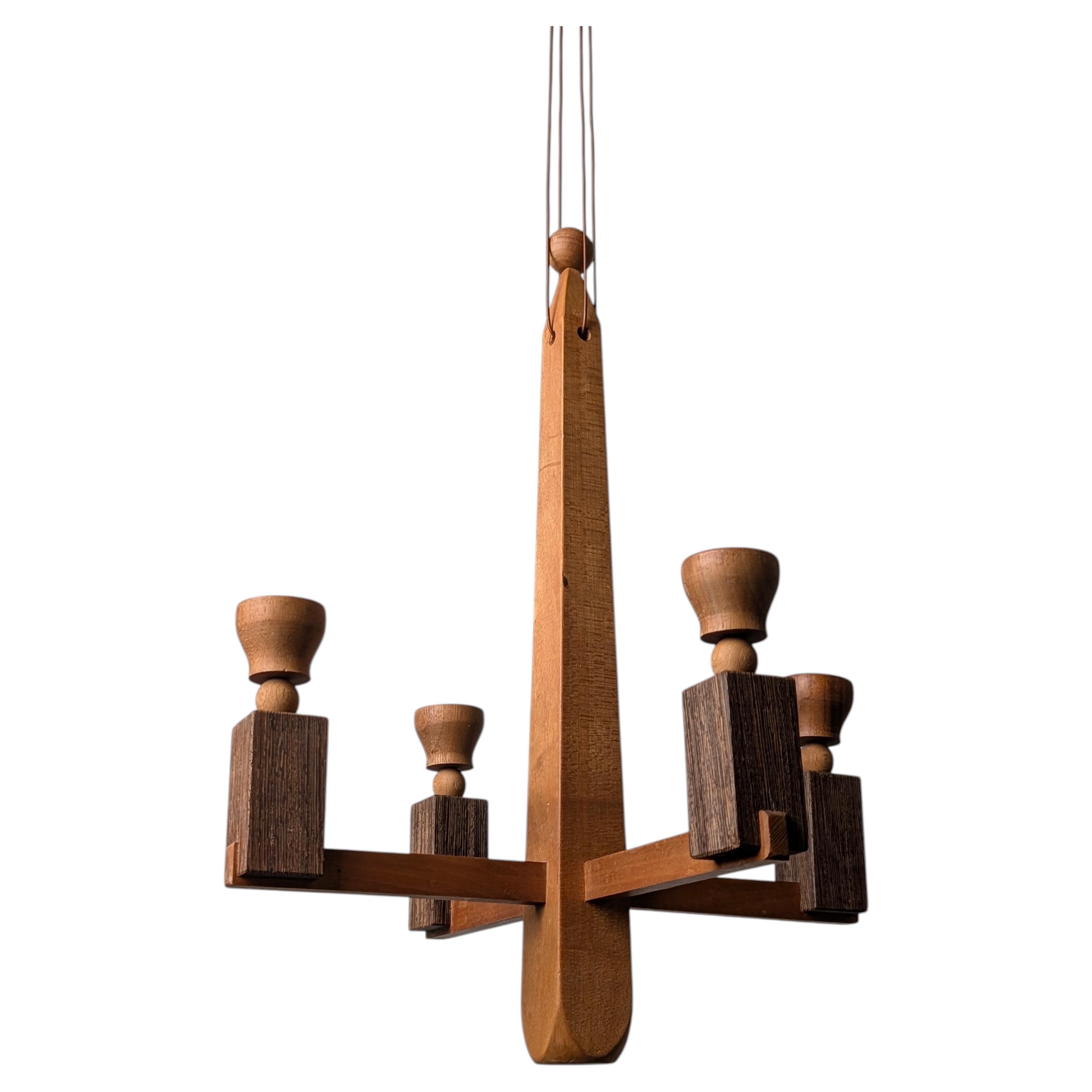 Holz-Kerzenleuchter im dänischen Art-déco-Stil, 1970er Jahre im Angebot