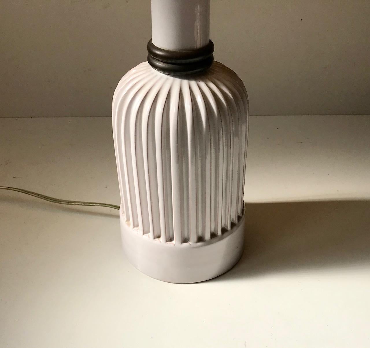 Danish Art Deco Table Lamp in White Glazed Ceramic by Christian Schollert, 1940s For Sale 1