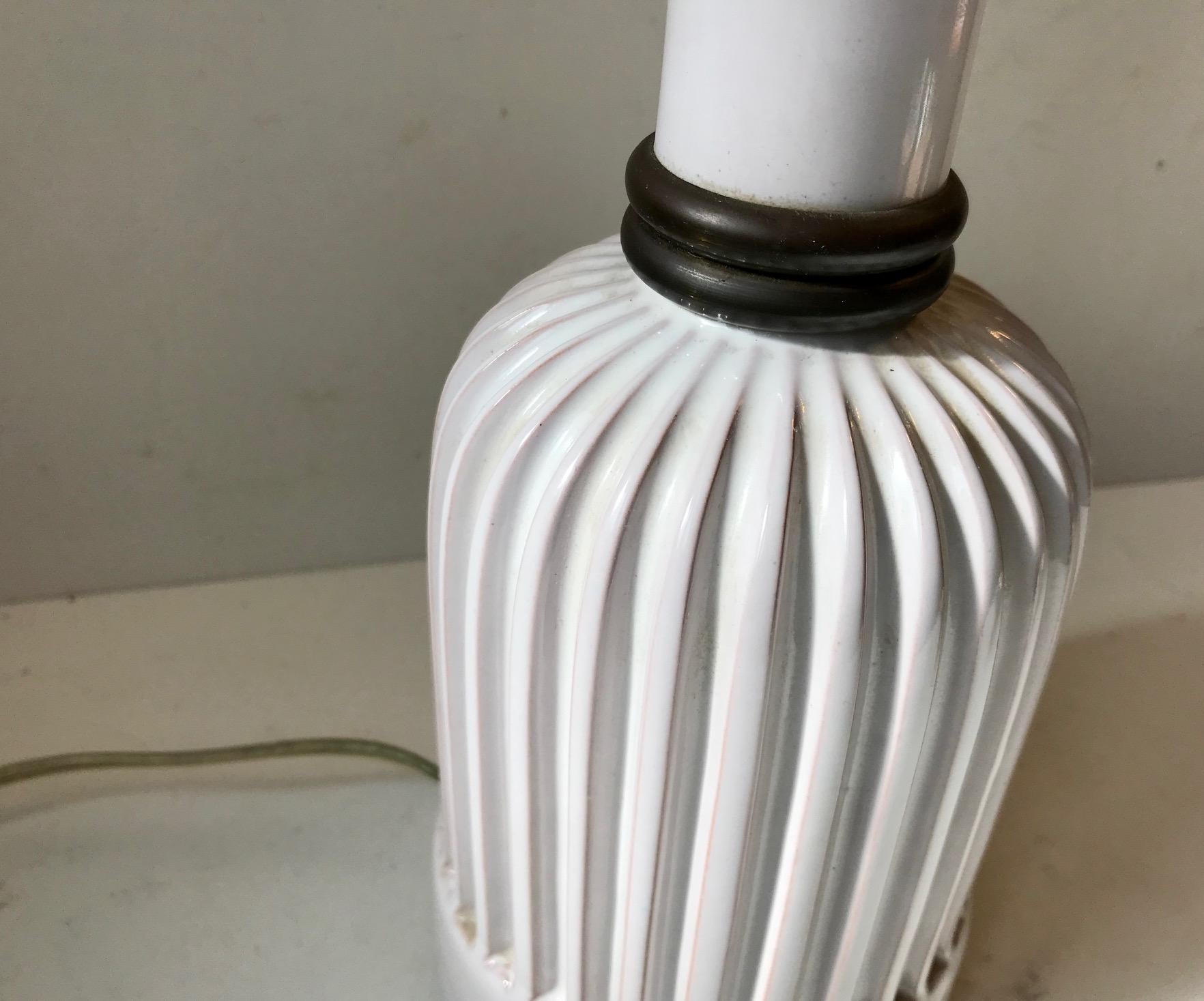 Danish Art Deco Table Lamp in White Glazed Ceramic by Christian Schollert, 1940s For Sale 2