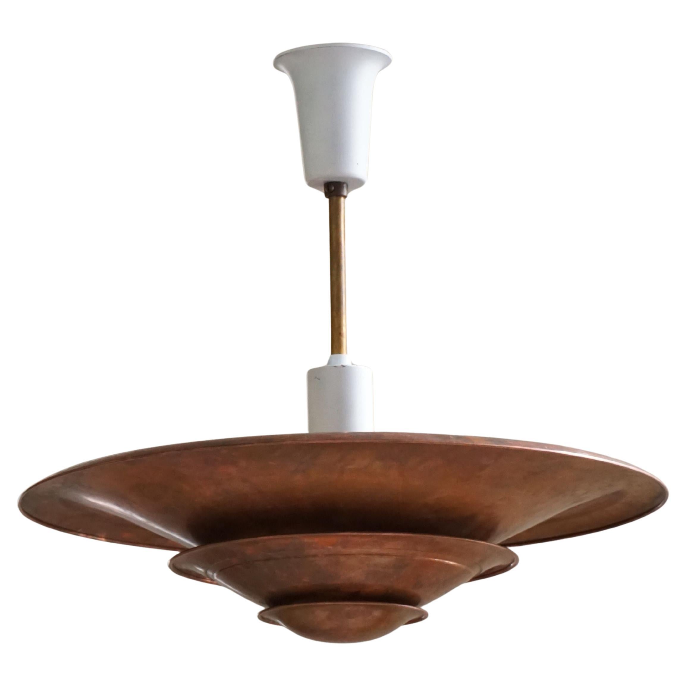 Ciondolo danese Art Deco a luce abbagliante di Louis Poulsen, modello "A-Lamp", realizzato nel 1930 in vendita
